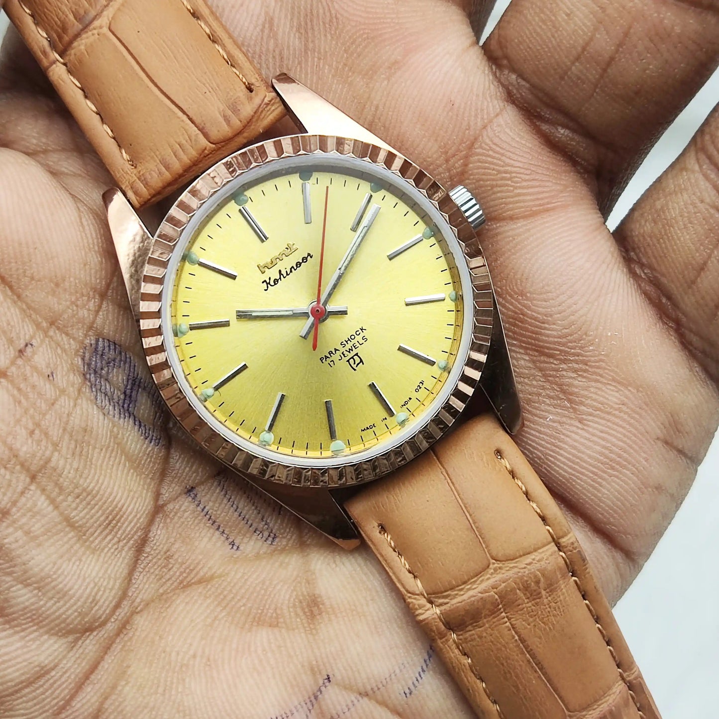 HMT Kohinoor Handwinding 17 Jewels Golden Dial Watch Transparent Back