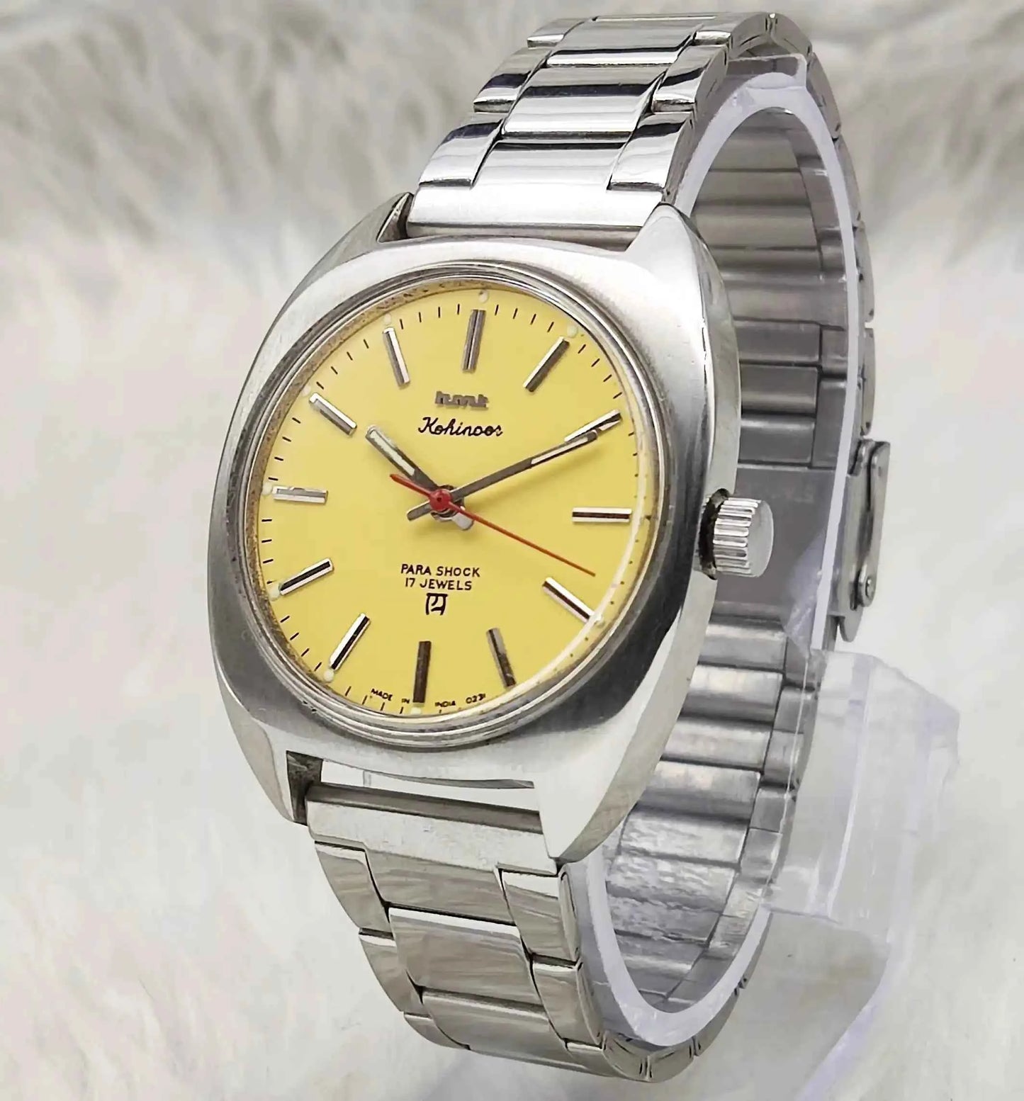 HMT Kohinoor Handwinding 17 Jewels Peacock Green Dial Watch