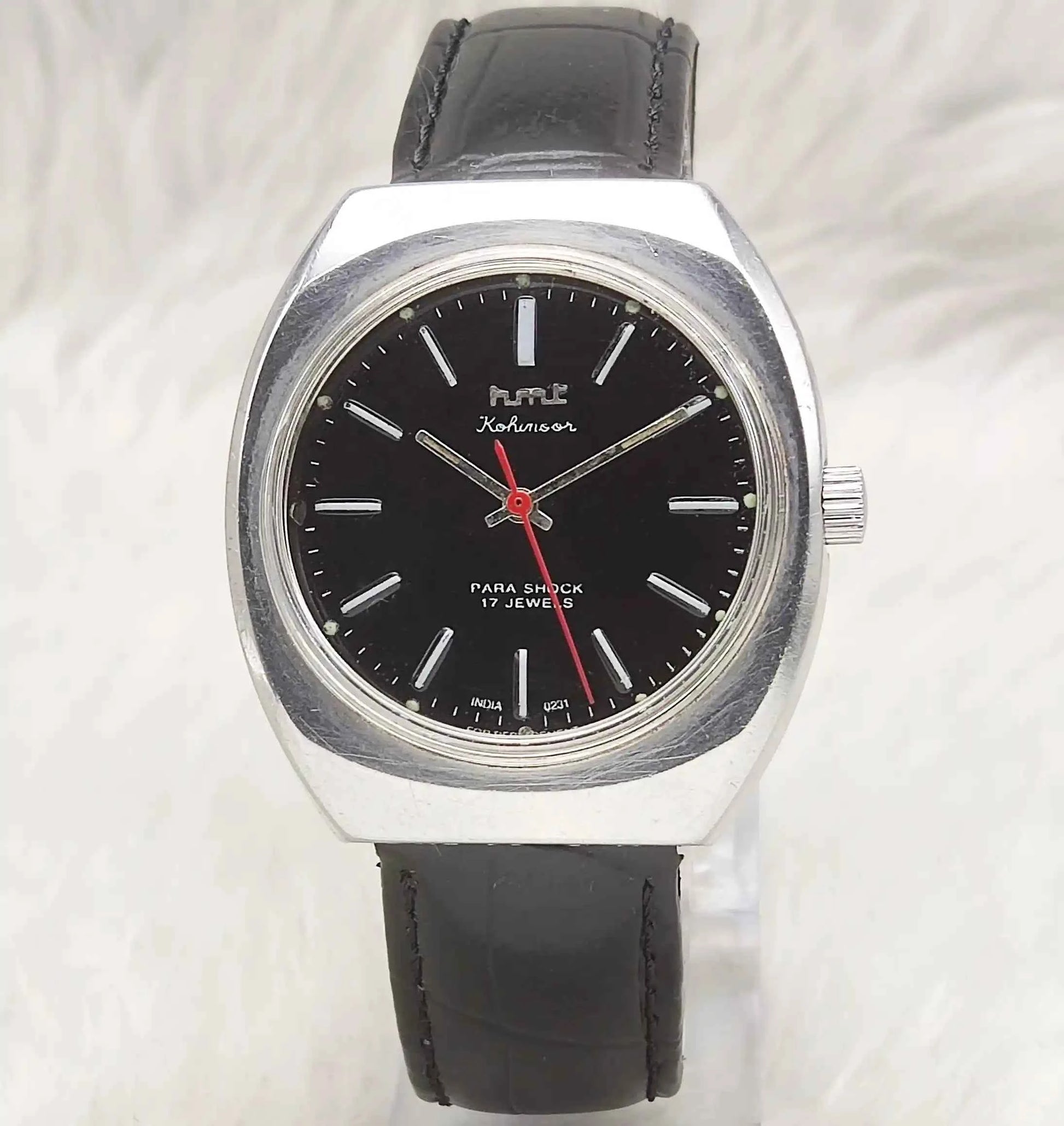 HMT Kohinoor Mechanical Watch 17 Jewels, Stick Indices, Yellow Dial, Handwinding Movement (Copy)