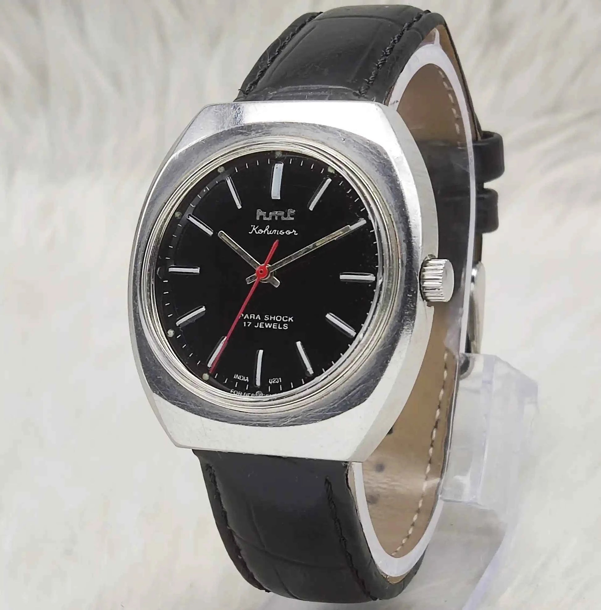HMT Kohinoor Mechanical Watch 17 Jewels, Stick Indices, Yellow Dial, Handwinding Movement (Copy)