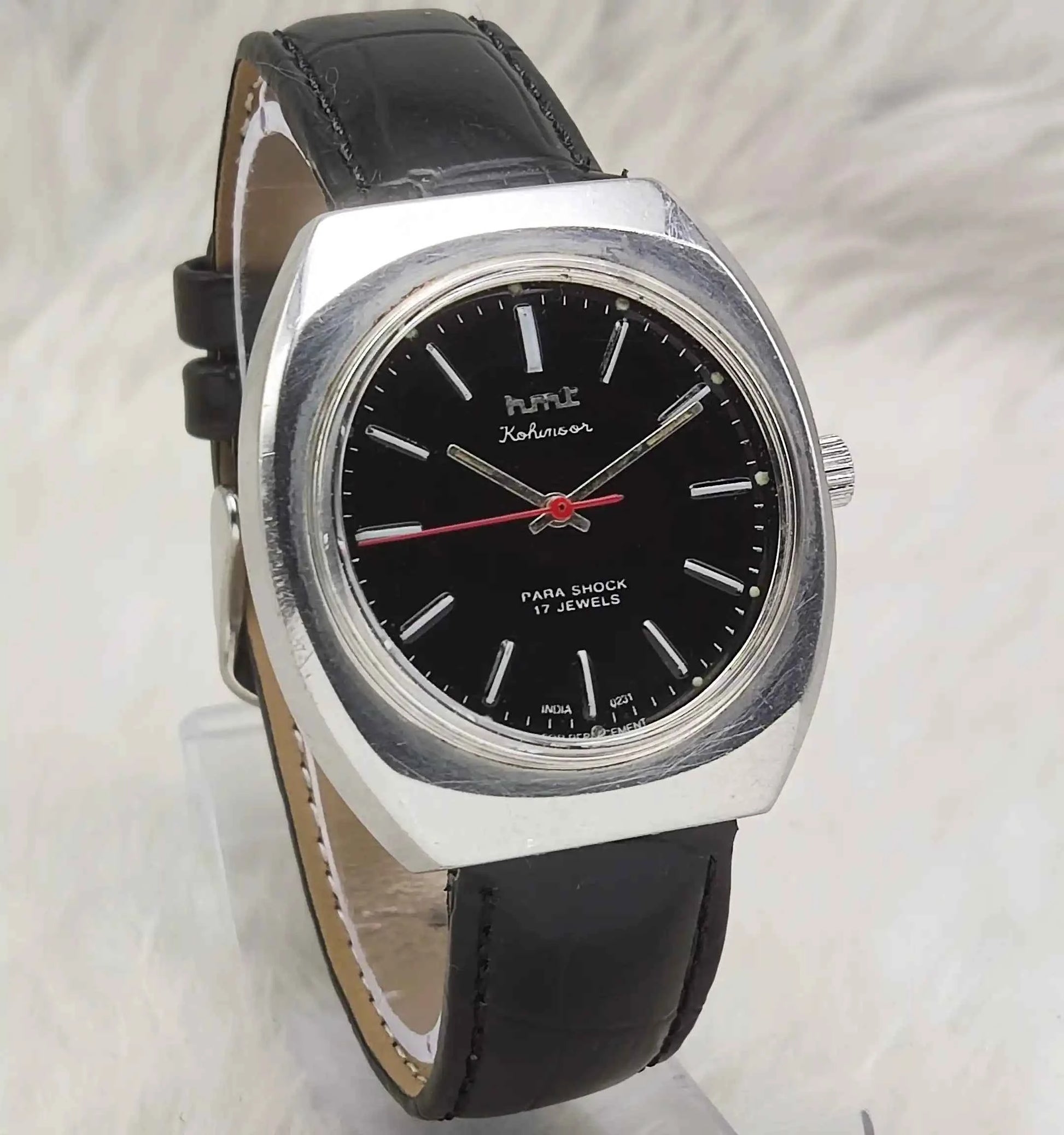HMT Kohinoor Mechanical Watch 17 Jewels, Stick Indices, Yellow Dial, Handwinding Movement (Copy)