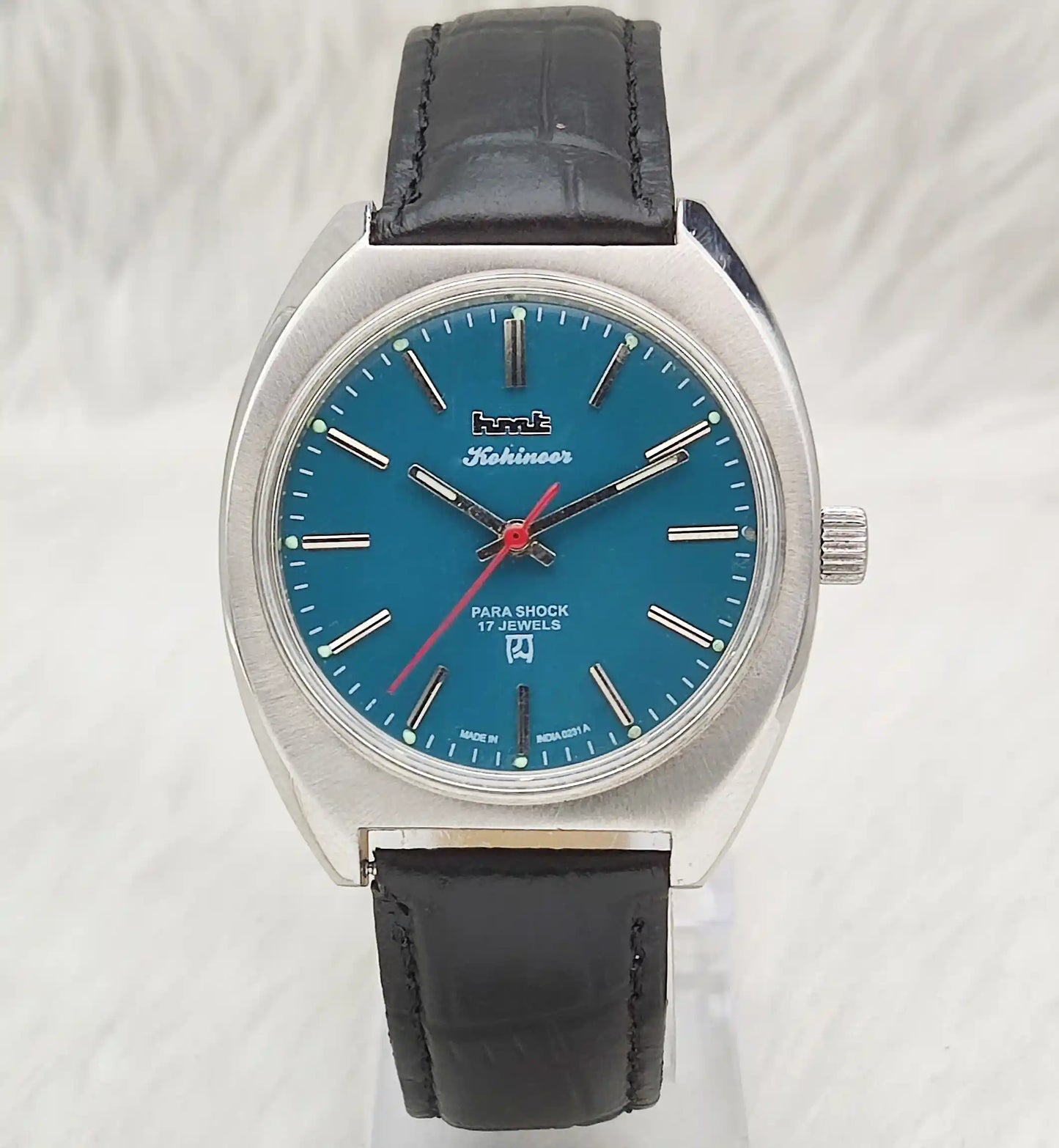 HMT Kohinoor Peacock Green Mechanical Handwinding Men's Watch 0231 - Timeless Craftsmanship