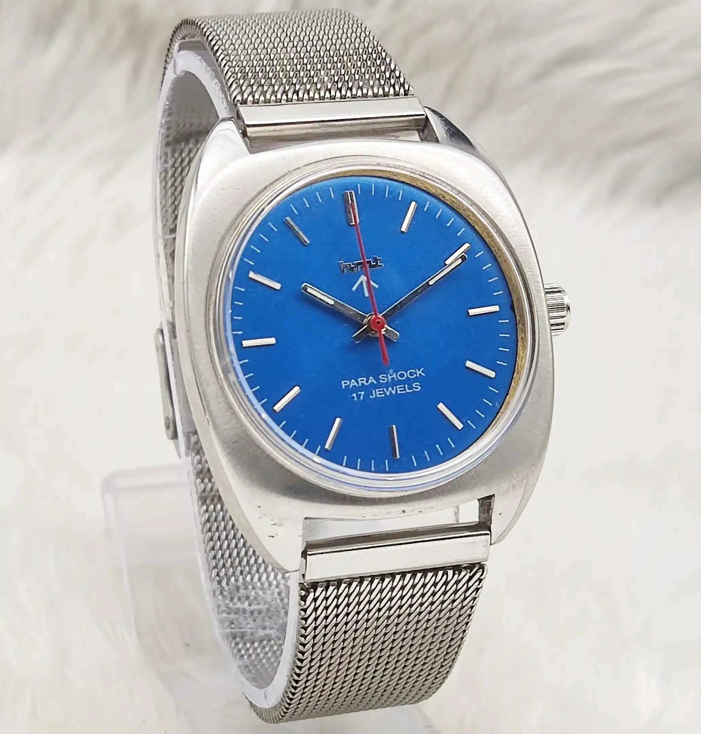 HMT Light Blue Dial Handwinding Watch - Timeless Craftsmanship for Modern Elegance