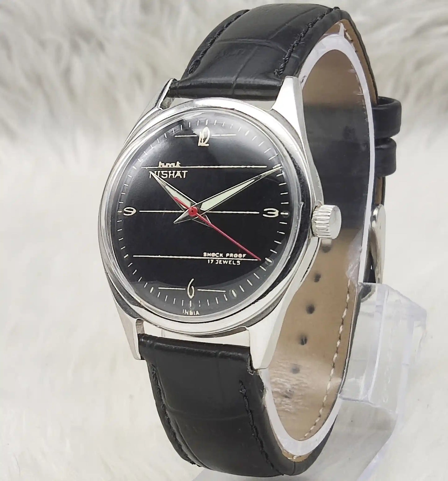HMT Nishat Watch with 17 Jewels and Black Dial