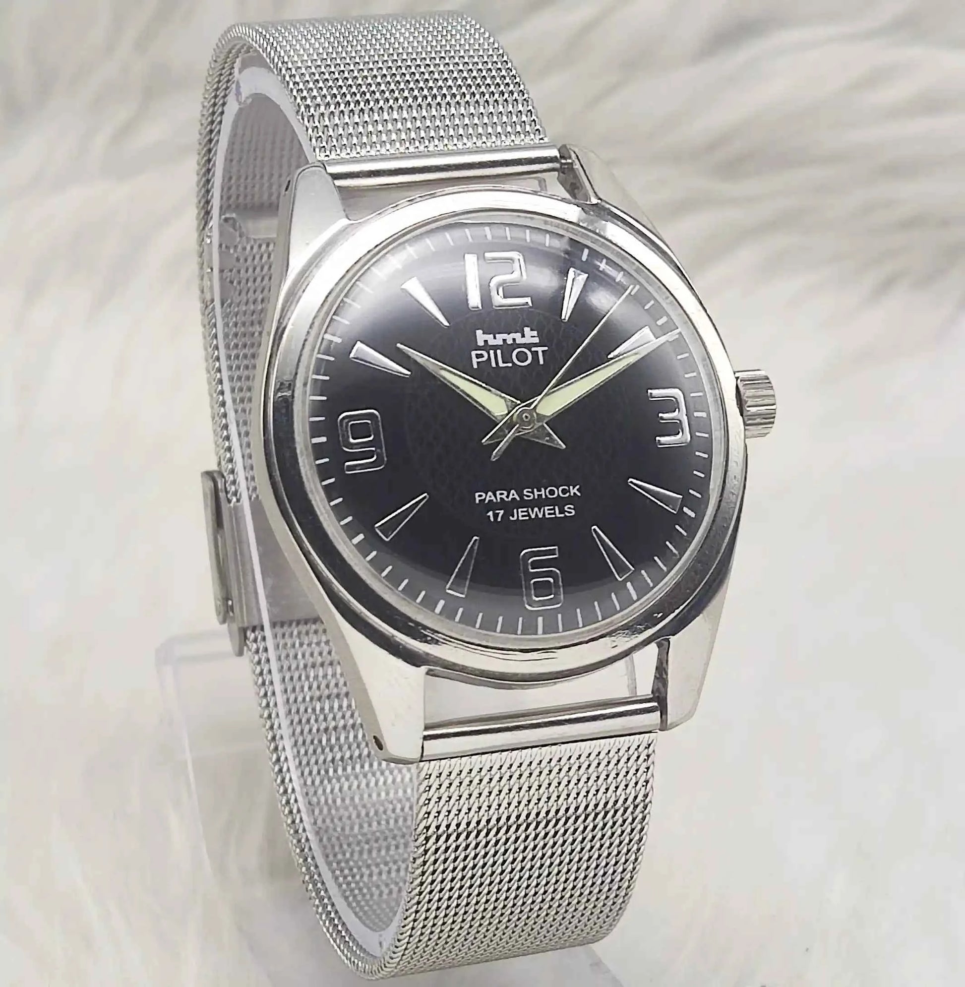 HMT Pilot 17 Jewels Green Dial - Handwinding Men's Watch Numerals Indices