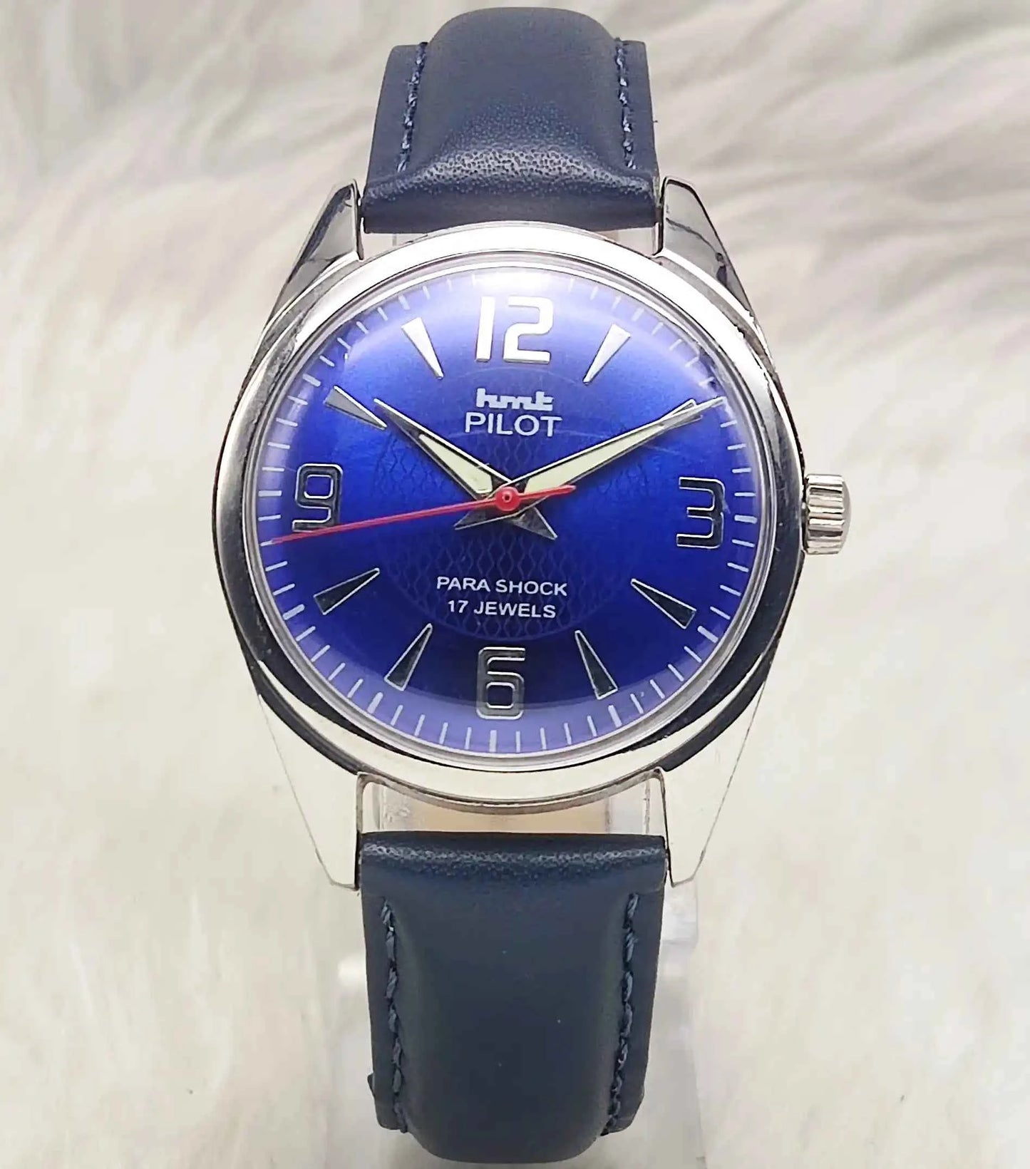 HMT Pilot 17 Jewels Yellow Dial - Handwinding Men's Watch Numerals Indices
