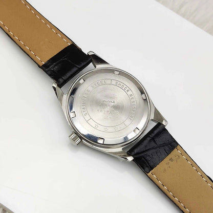 HMT Pilot 17 Jewels Handwinding Green Dial Arabic Font