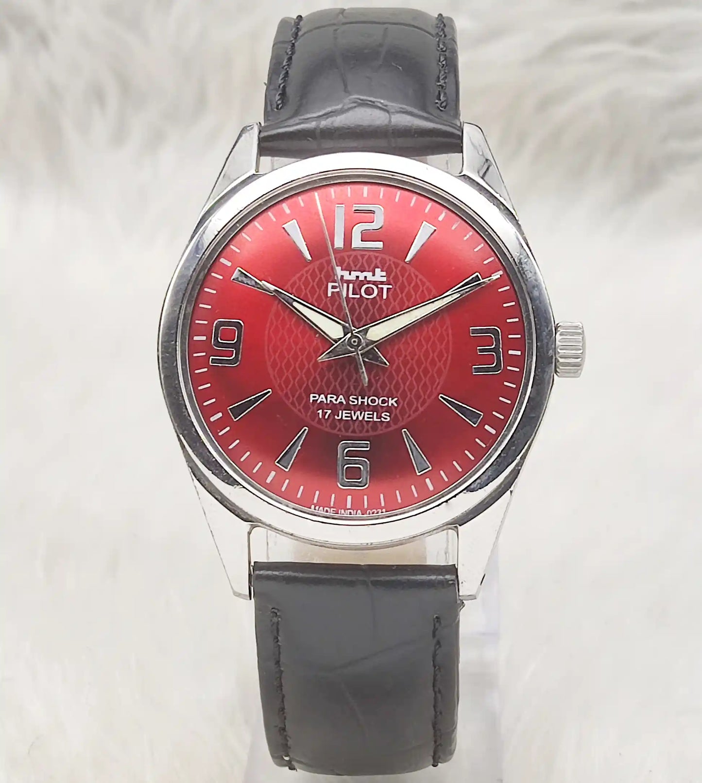 HMT Pilot 17 Jewels Handwinding 17 Jewels Maroon Color Dial Watch