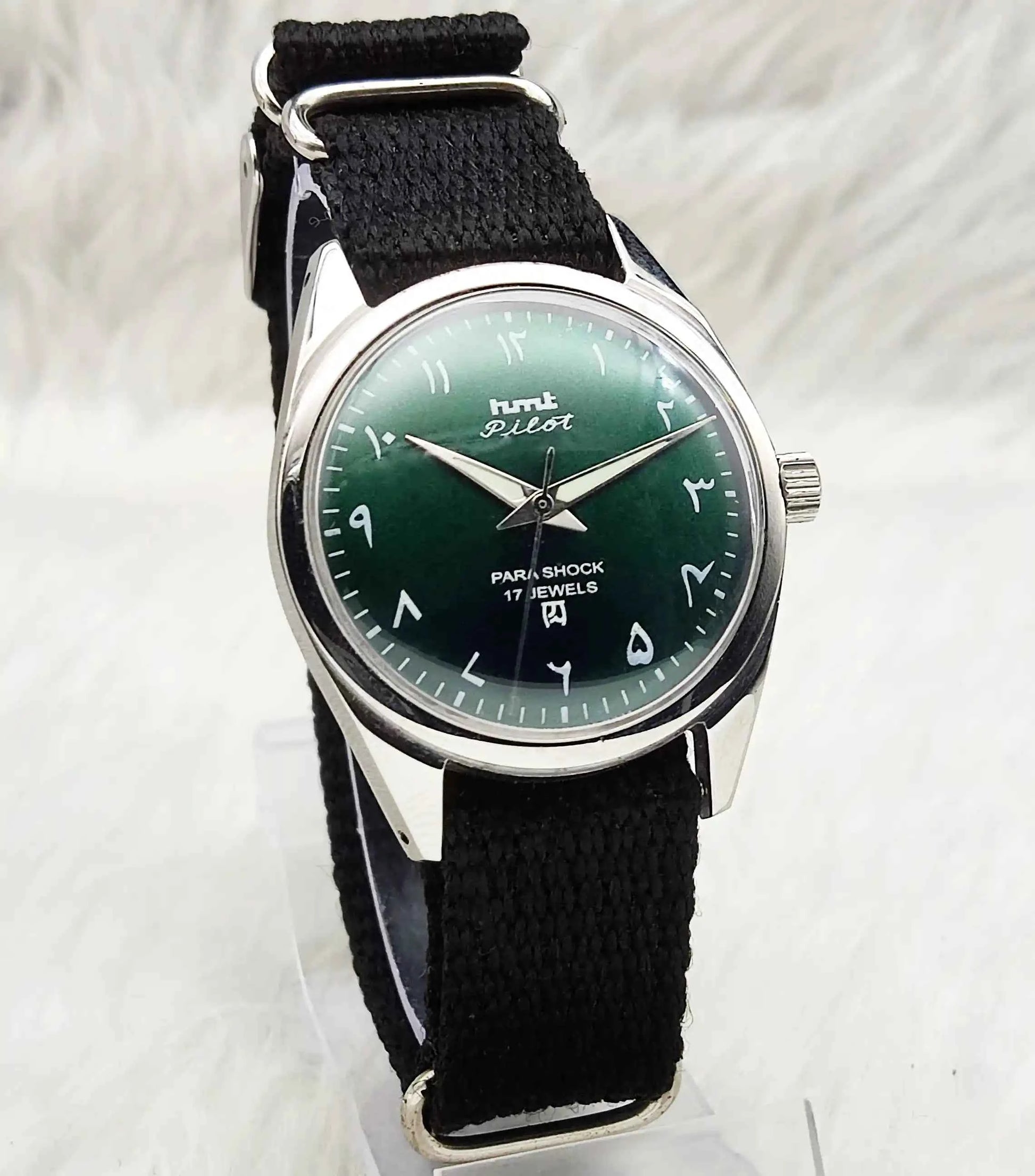HMT Pilot Para Shock 17 Jewels Handwinding Green Dial Watch