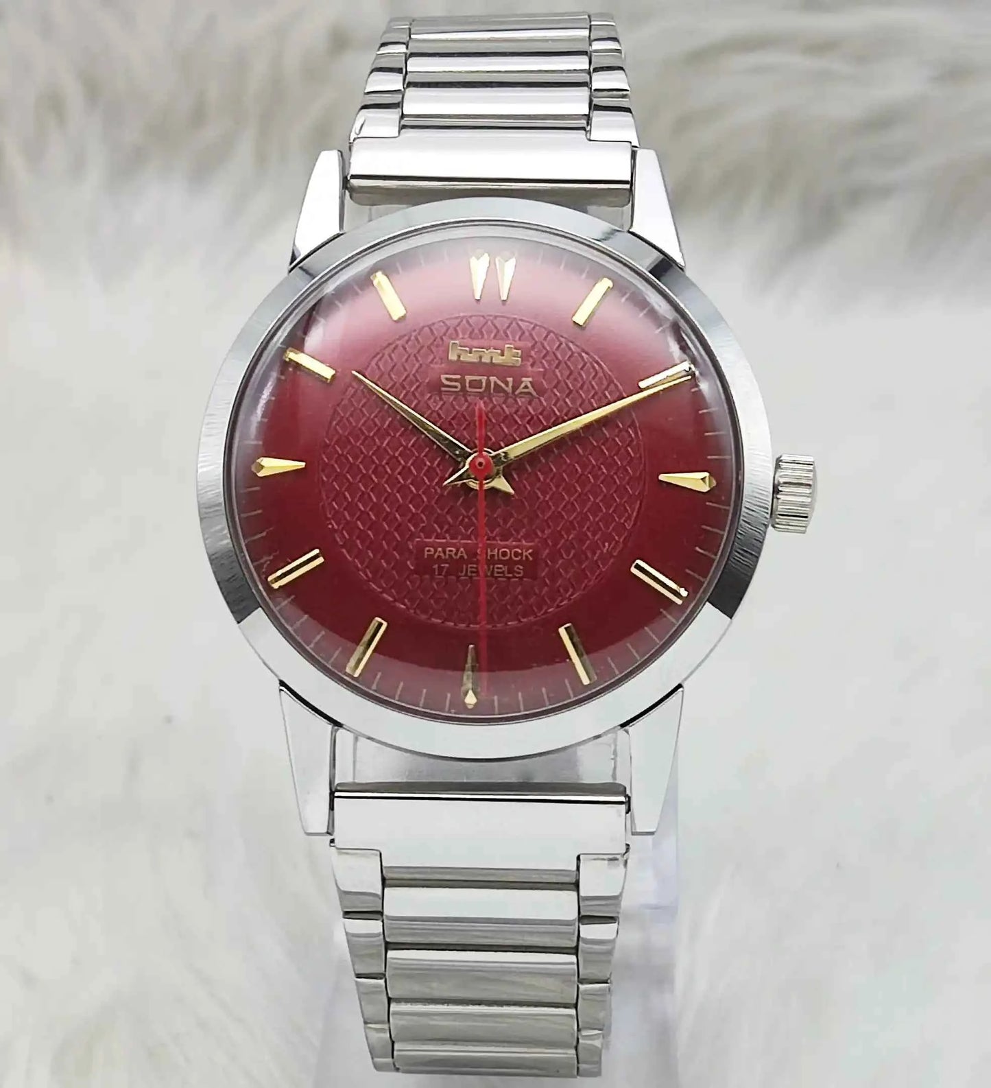HMT Sona Handwinding 17 Jewels Maroon Dial Watch