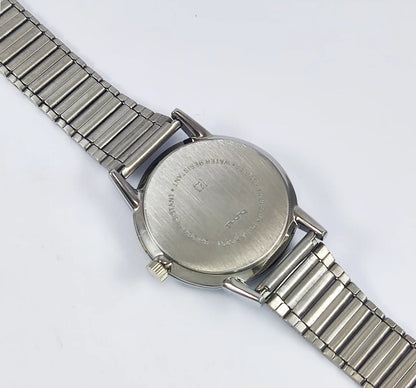 HMT Sona Para Shock 17 Jewels Maroon Dial Handwinding 0231 - Discover-Diamonds