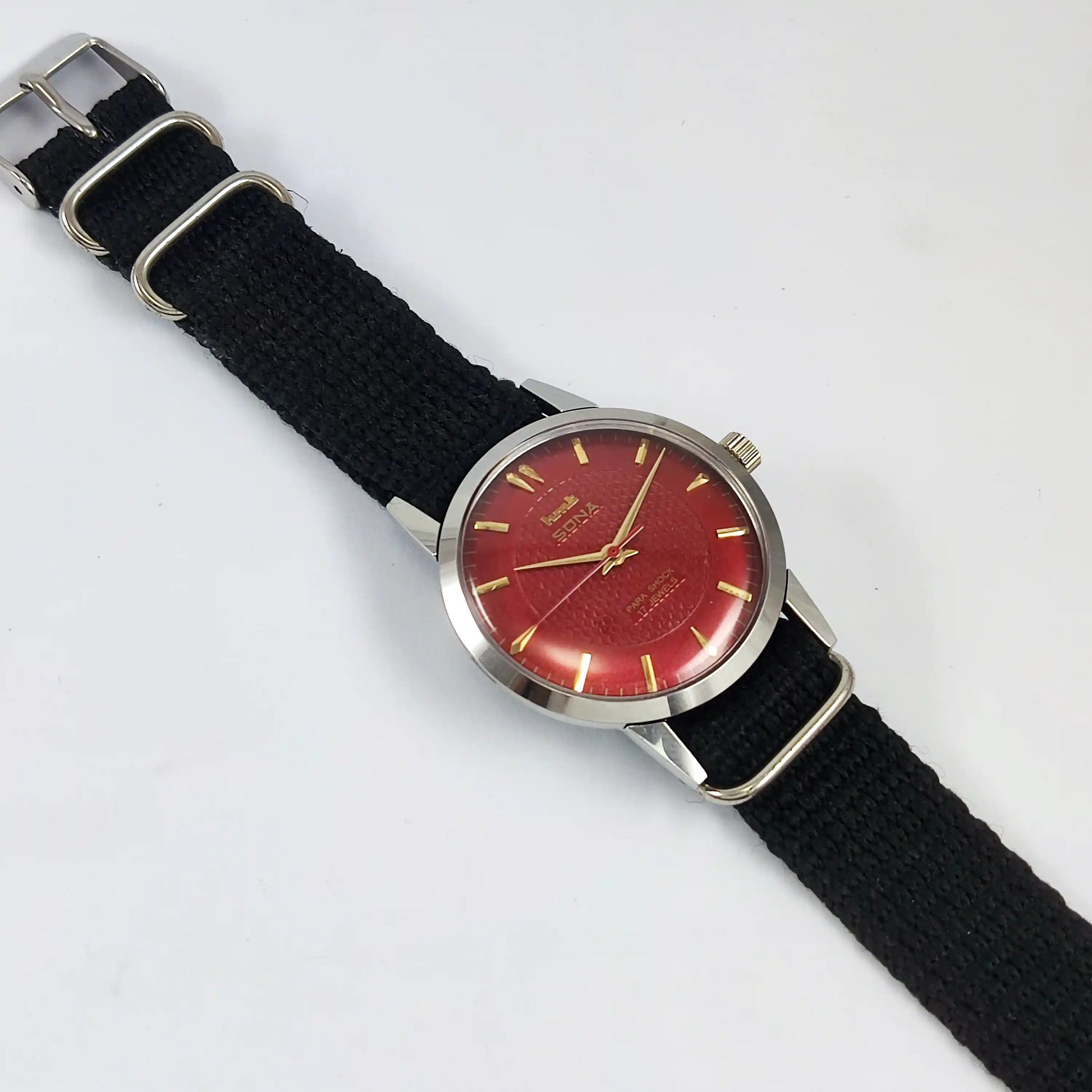 HMT Sona Para Shock 17 Jewels Maroon Dial Mechanical Handwinding 0231 - Discover-Diamonds