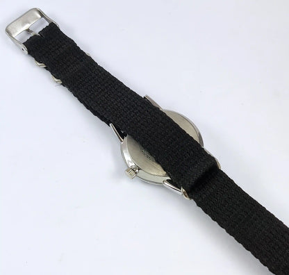 HMT Sona Para Shock 17 Jewels Maroon Dial Mechanical Handwinding 0231 - Discover-Diamonds