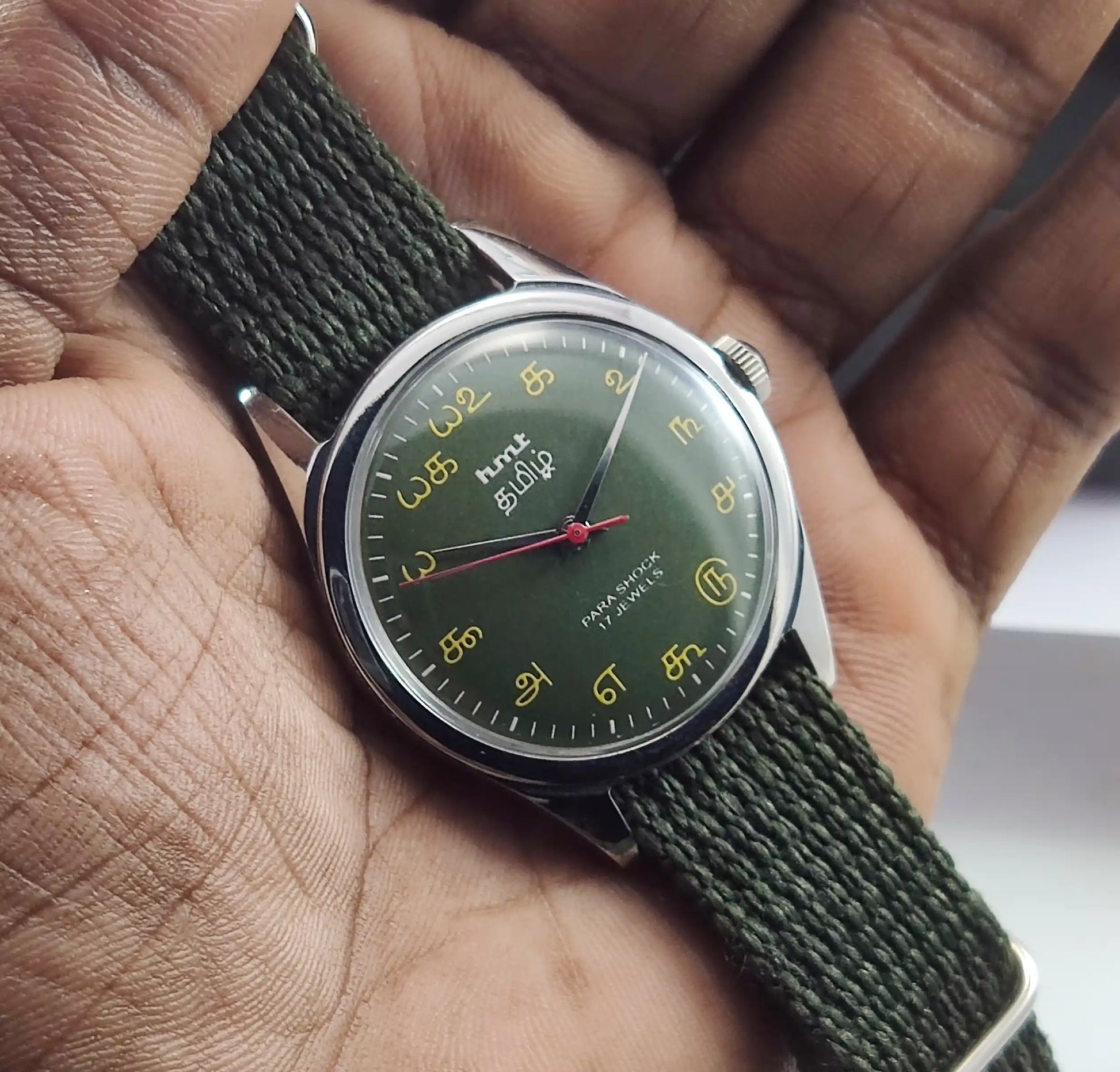 HMT Tamil Green Dial Para Shock 17 Jewels Handwinding Men's Watch 0231 Discover-Diamonds
