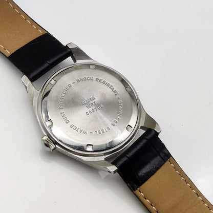 HMT Tamil Numerals 17 Jewels and Red Dial - Handwinding Design watch