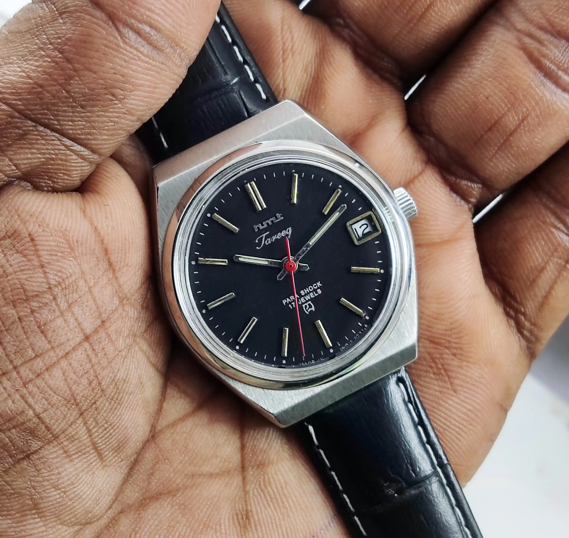 HMT Tareeq Para Shock 17 Jewels Date Black Dial Handwinding Discover-Diamonds