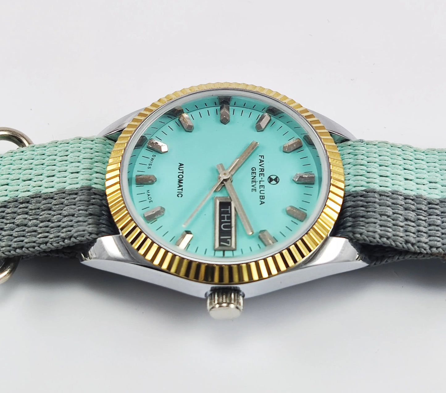 Favre-Leuba Geneve Pista Green Dial Swiss Made 2066 Automatic 17 Jewels Day-Date Function Golden Bezel Men's Wrist Watch Discover-Diamonds