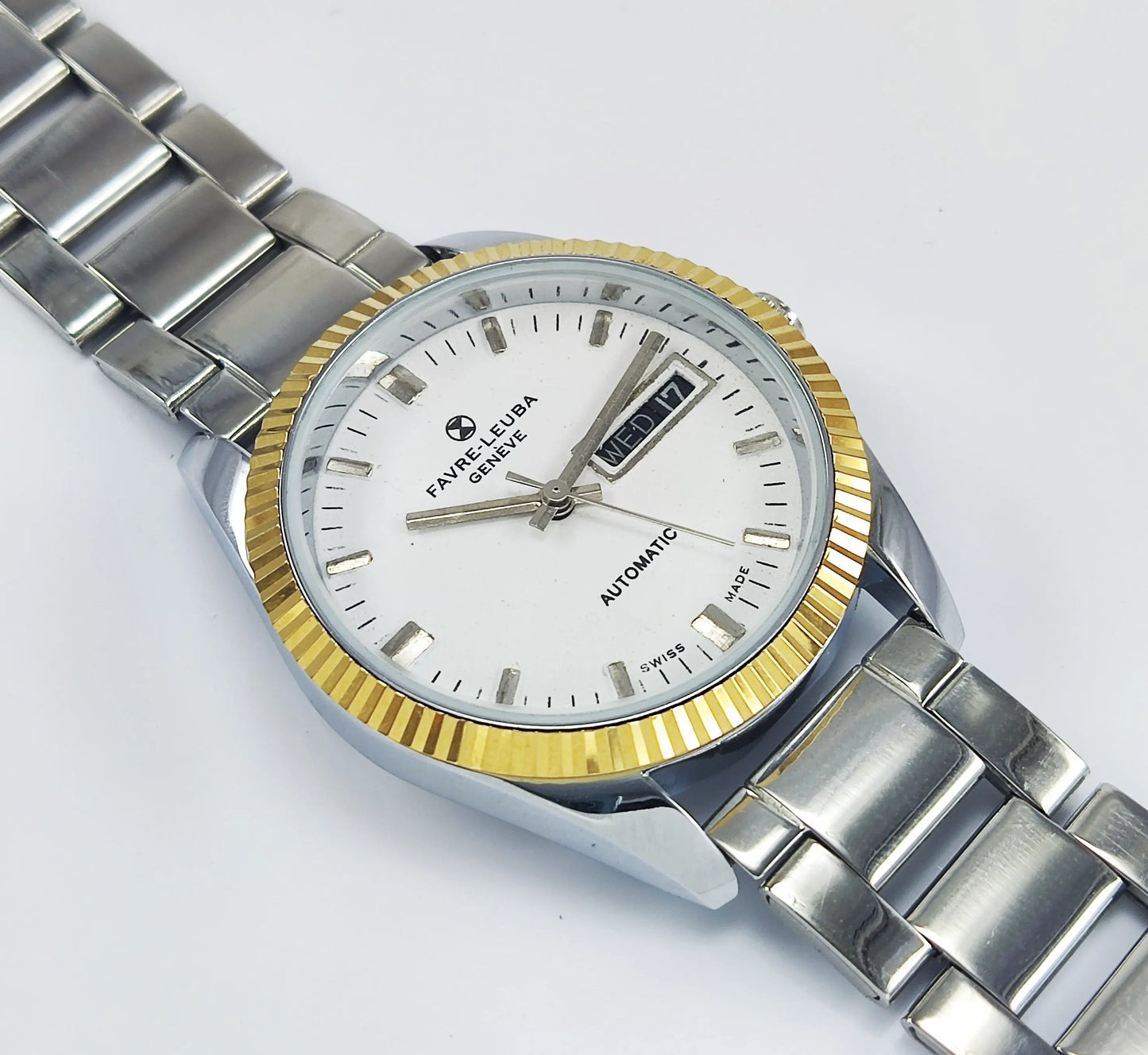 Favre-Leuba Geneve White Dial Swiss Made 2066 Automatic Movement 17 Jewels Day-Date Golden Bezel Men's Wrist Watch Discover-Diamonds