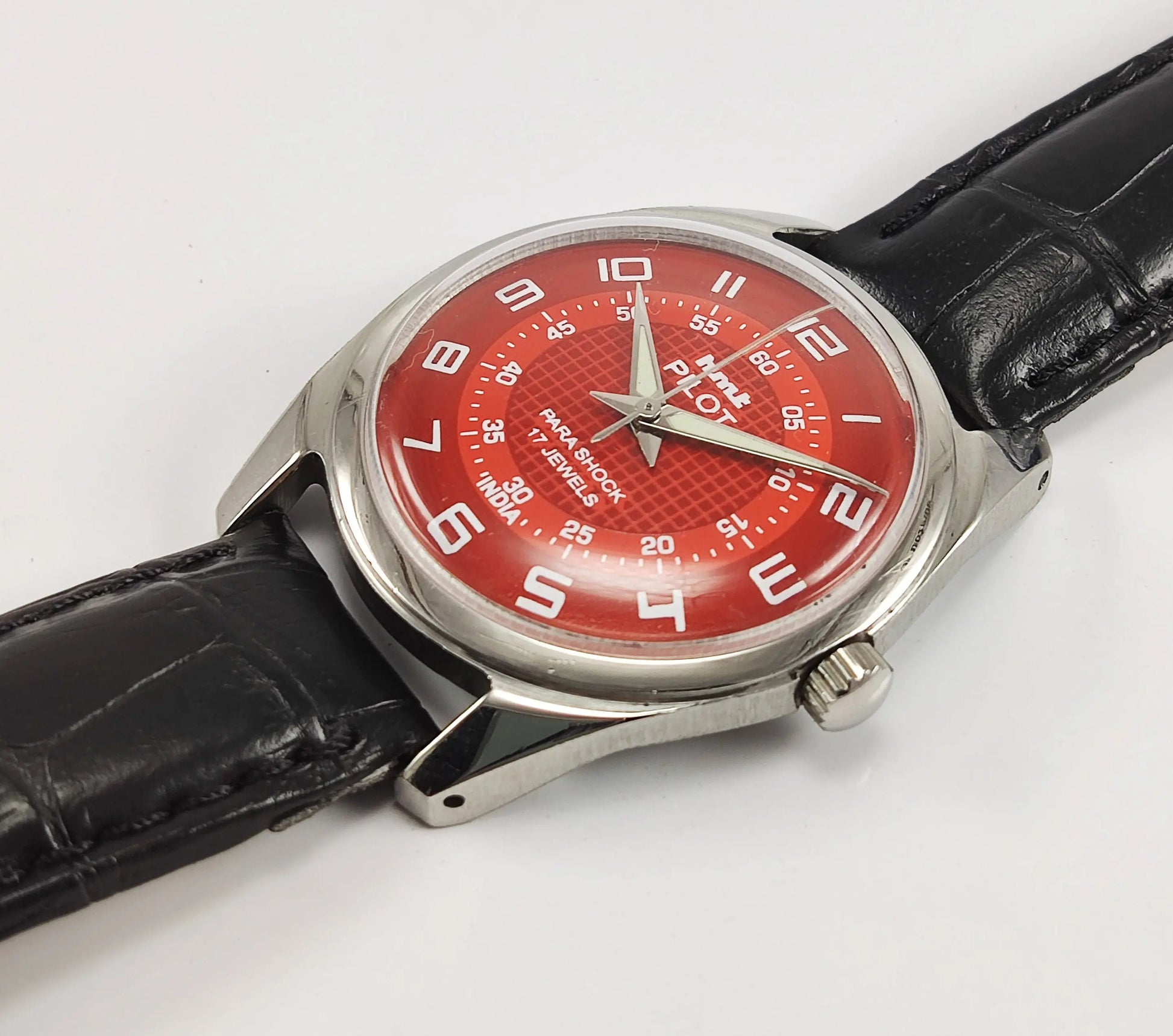 HMT Pilot Para Shock 17 Jewels Red Dial Mechanical Hand winding Men's Wrist Watch Discover-Diamonds