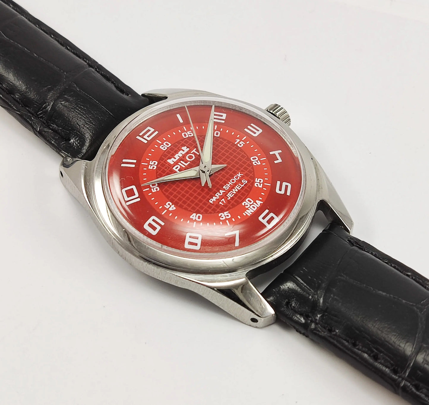 HMT Pilot Para Shock 17 Jewels Red Dial Mechanical Hand winding Men's Wrist Watch Discover-Diamonds