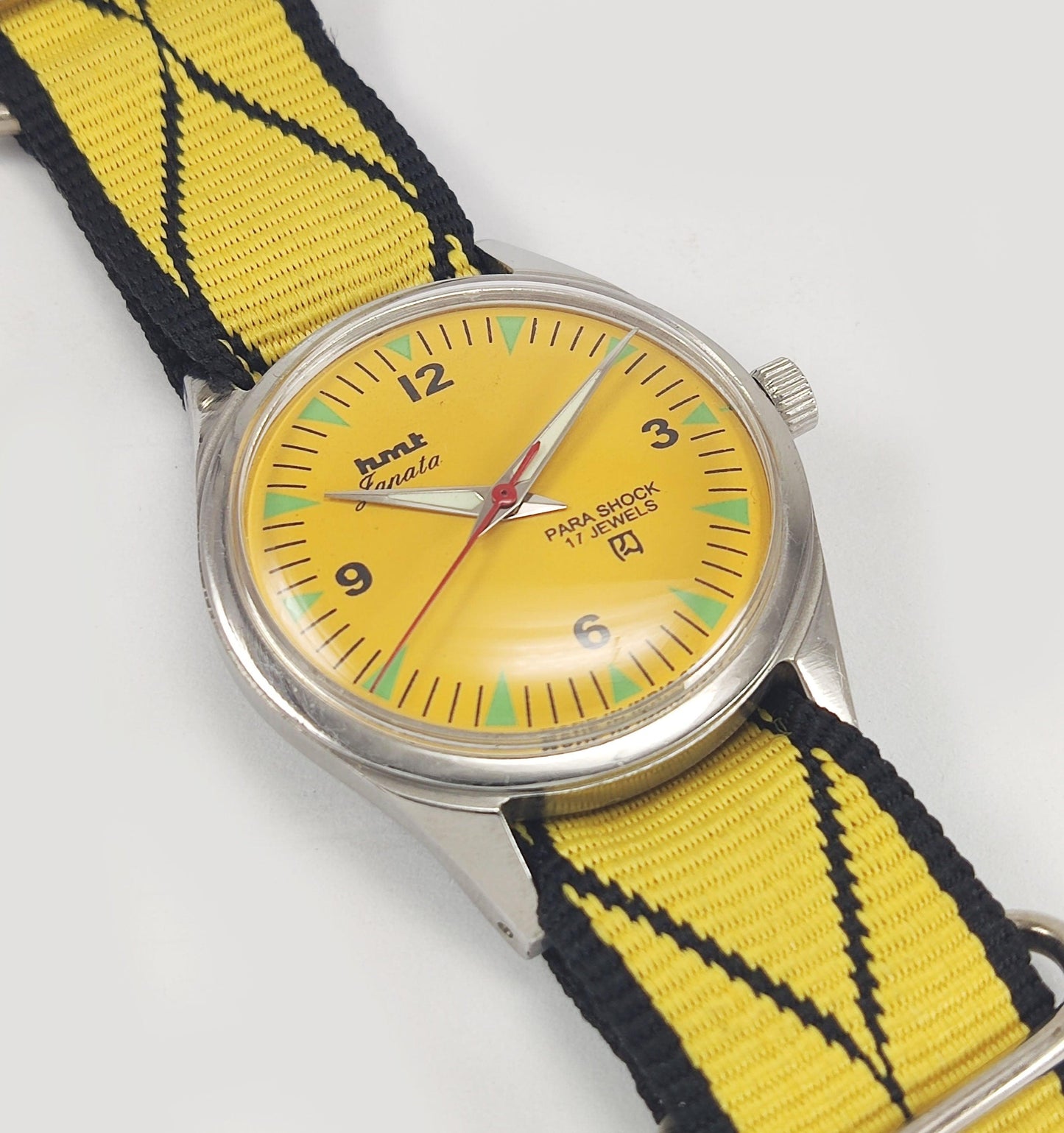 HMT Janata Para Shock 17 Jewels Sun Yellow Dial Radium Hands Mechanical Hand winding Men's Wrist Watch - Discover-Diamonds