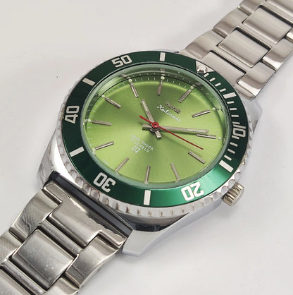 HMT Kohinoor Para Shock 17 Jewels Green Dial Mechanical Hand winding Men's Wrist Watch Discover-Diamonds