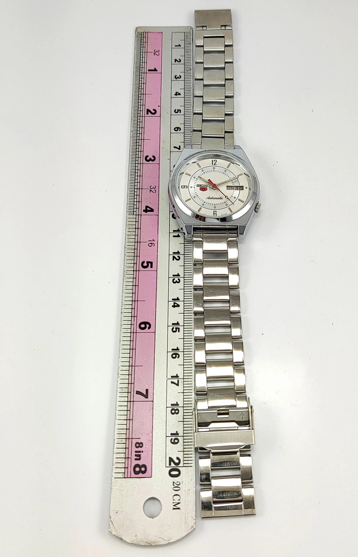 Seiko 5 Off-White Color Dial 17 Jewels Day Date Function Japan Made Men's Mechanical Automatic Wrist Watch 7009A - Discover-Diamonds