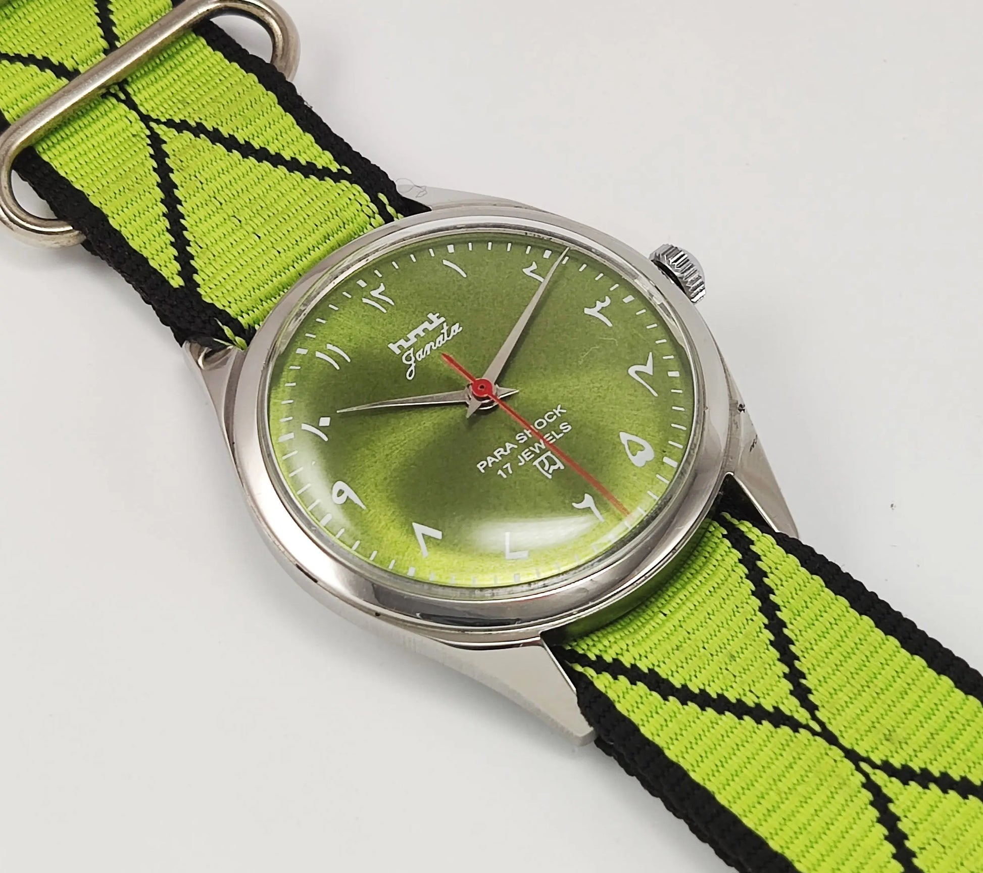 HMT Janata Para Shock 17 Jewels Apple Green Urdu / Arabic Dial Mechanical Hand winding Men's Wrist Watch Discover-Diamonds