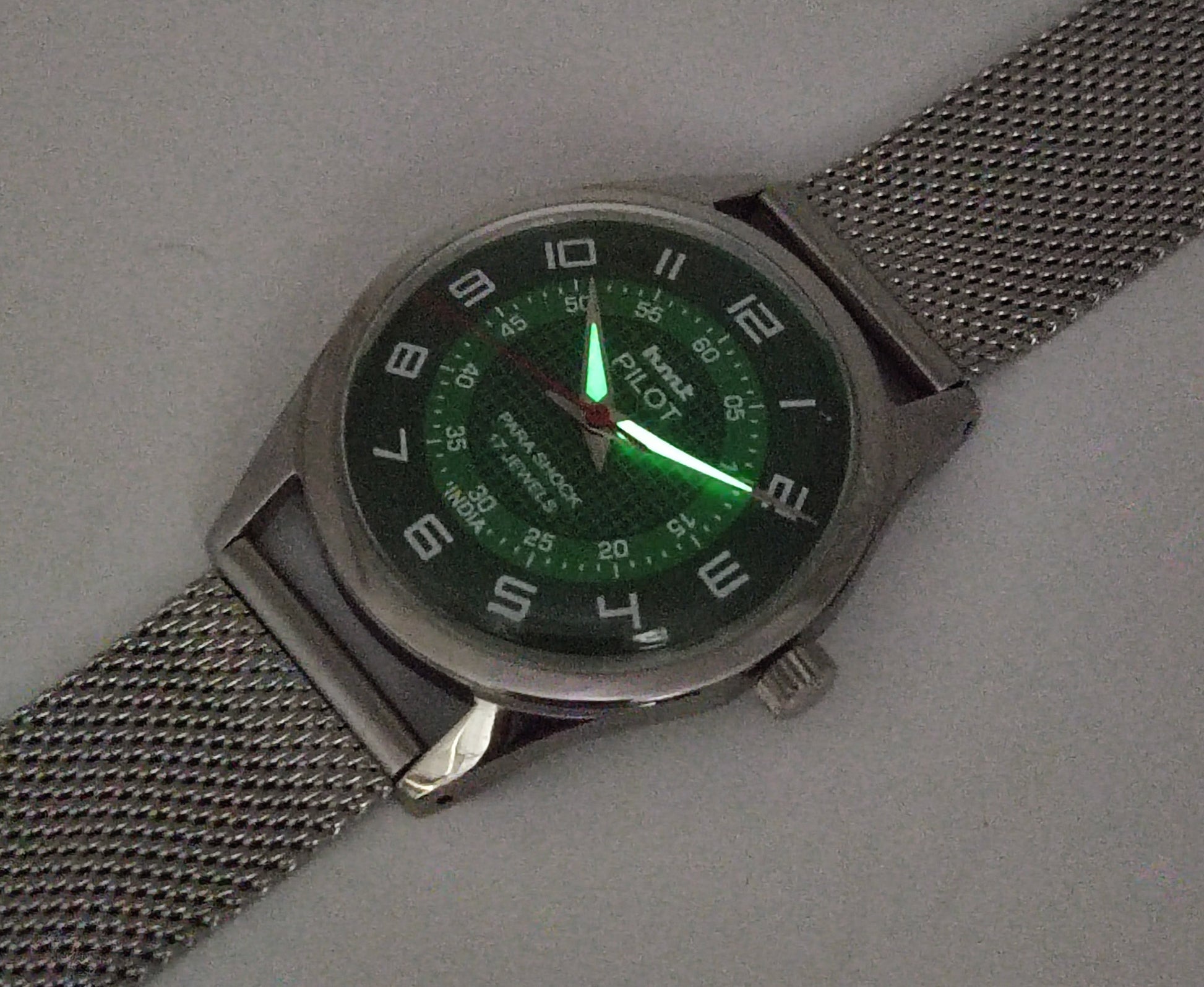 HMT Pilot Para Shock 17 Jewels Green Dial Radium Hands Mechanical Hand winding Men's Wrist Watch Discover-Diamonds