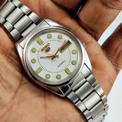 Seiko 5 Automatic White Color Dial 17 Jewels 7009A Day Date Function Japan Made Men's Wrist Watch Discover-Diamonds