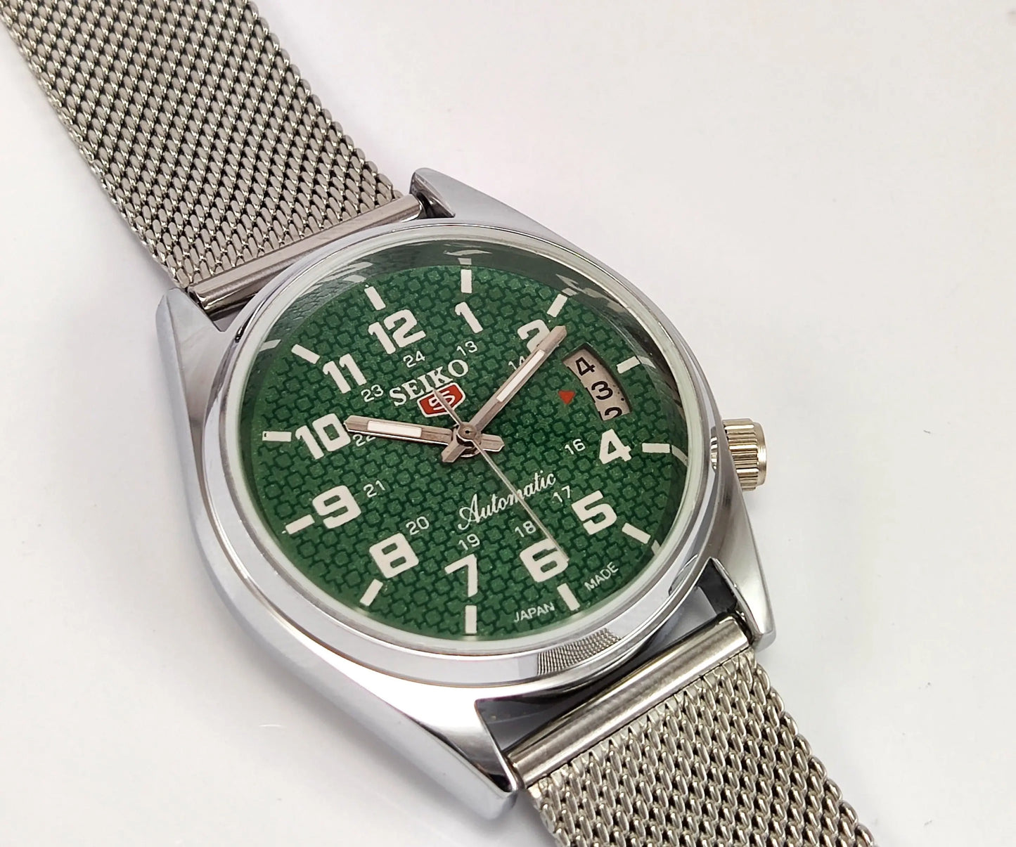 Seiko 5 Green Dial Automatic Movement 17 Jewels 6309A Japan Made Day-Date Function  Men's Automatic Wrist Watch Discover-Diamonds