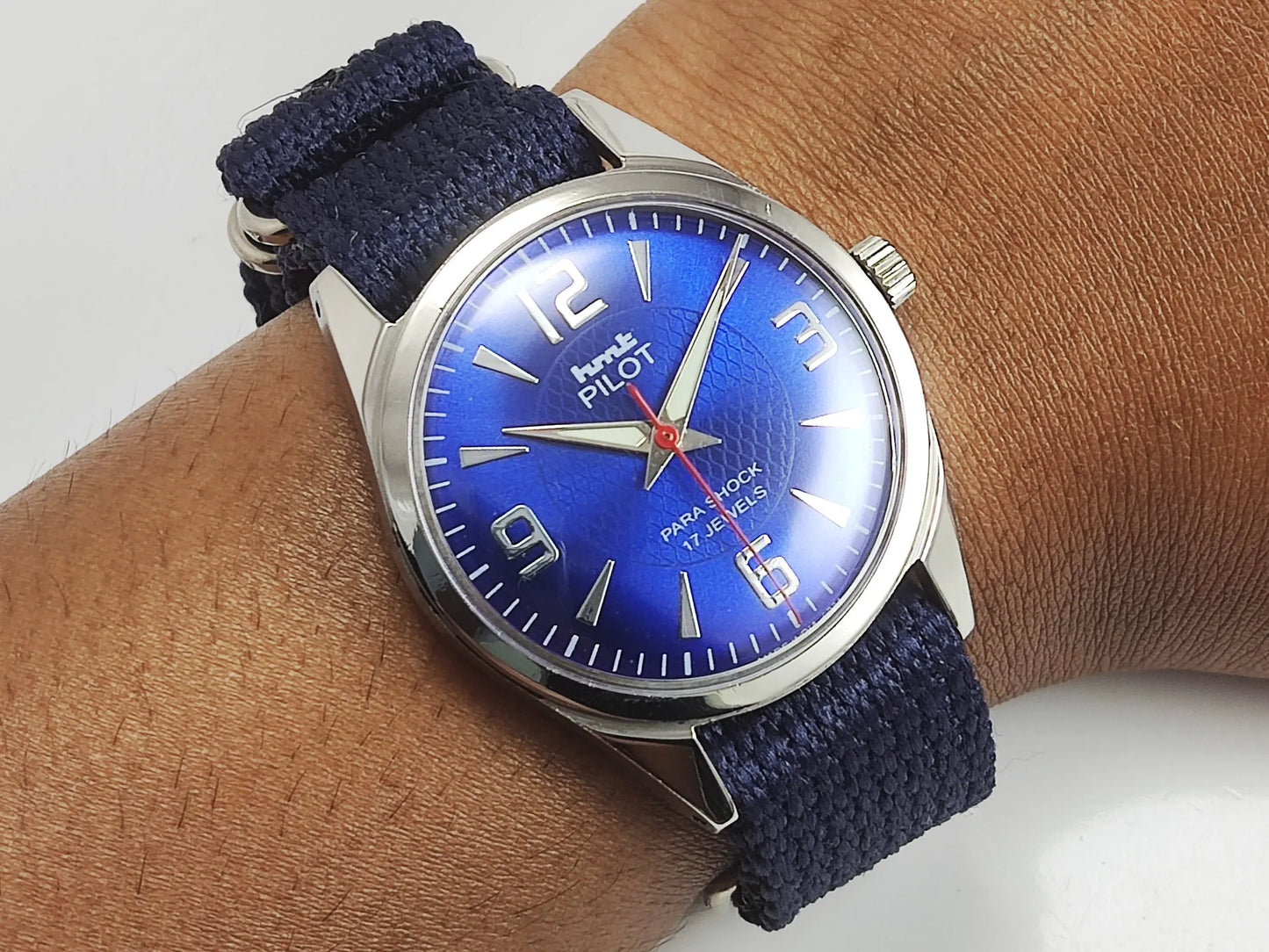 HMT Pilot Para Shock 17 Jewels Blue Dial Mechanical Hand winding Men's Wrist Watch Discover-Diamonds