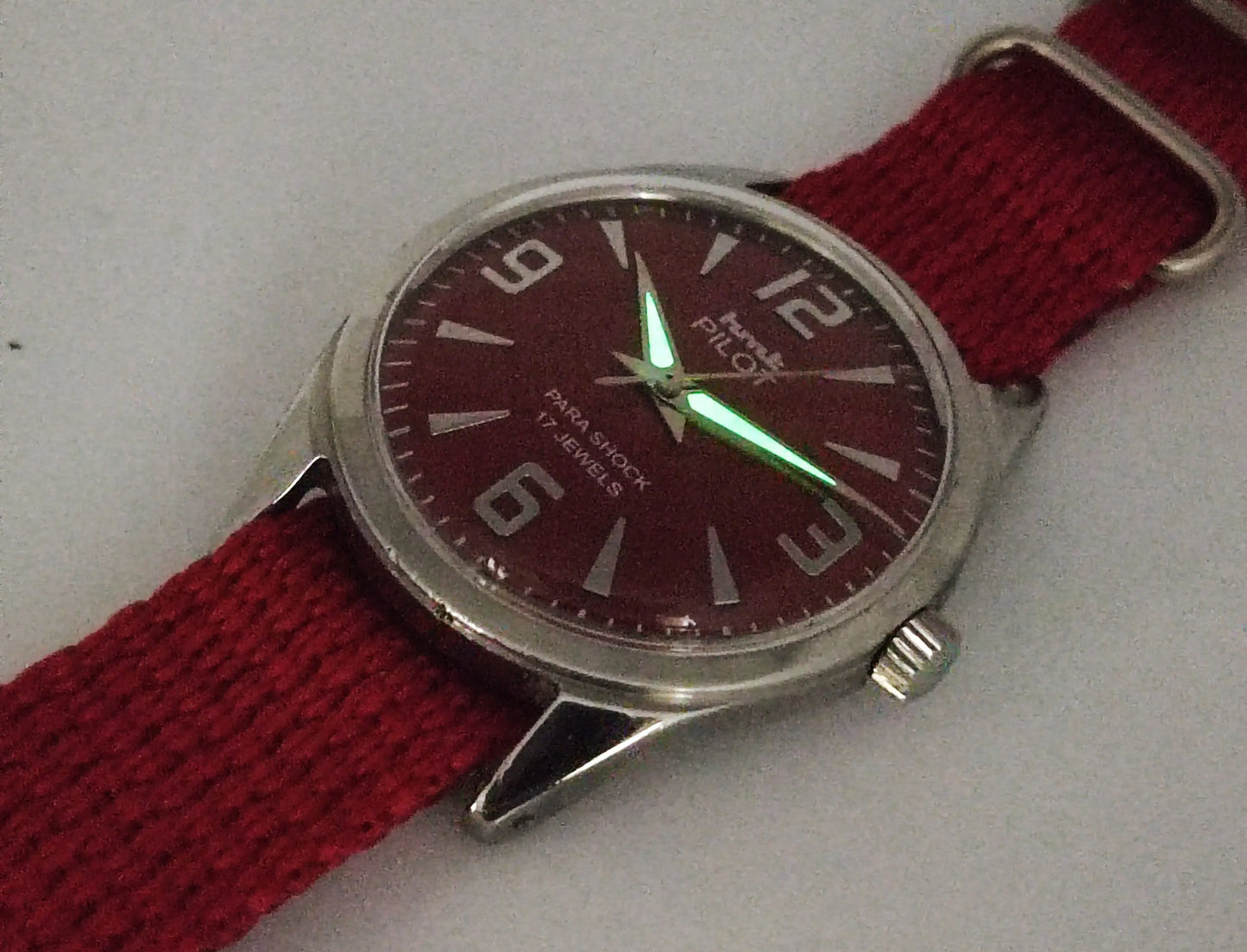 HMT Pilot Para Shock 17 Jewels Maroon Red Dial Mechanical Hand winding Men's Wrist Watch Discover-Diamonds