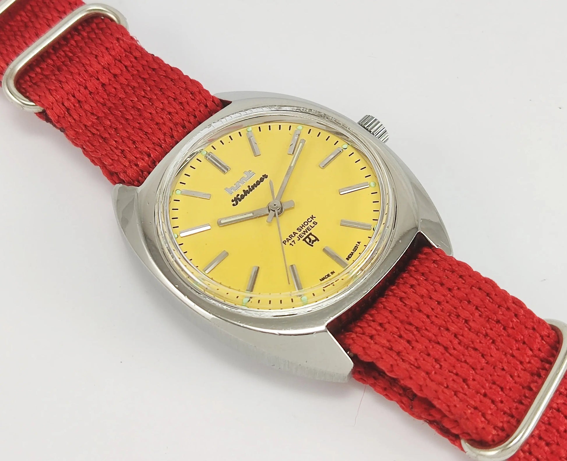 HMT Kohinoor Para Shock 17 Jewels Sun Yellow Dial Mechanical Hand winding Men's Wrist Watch Discover-Diamonds