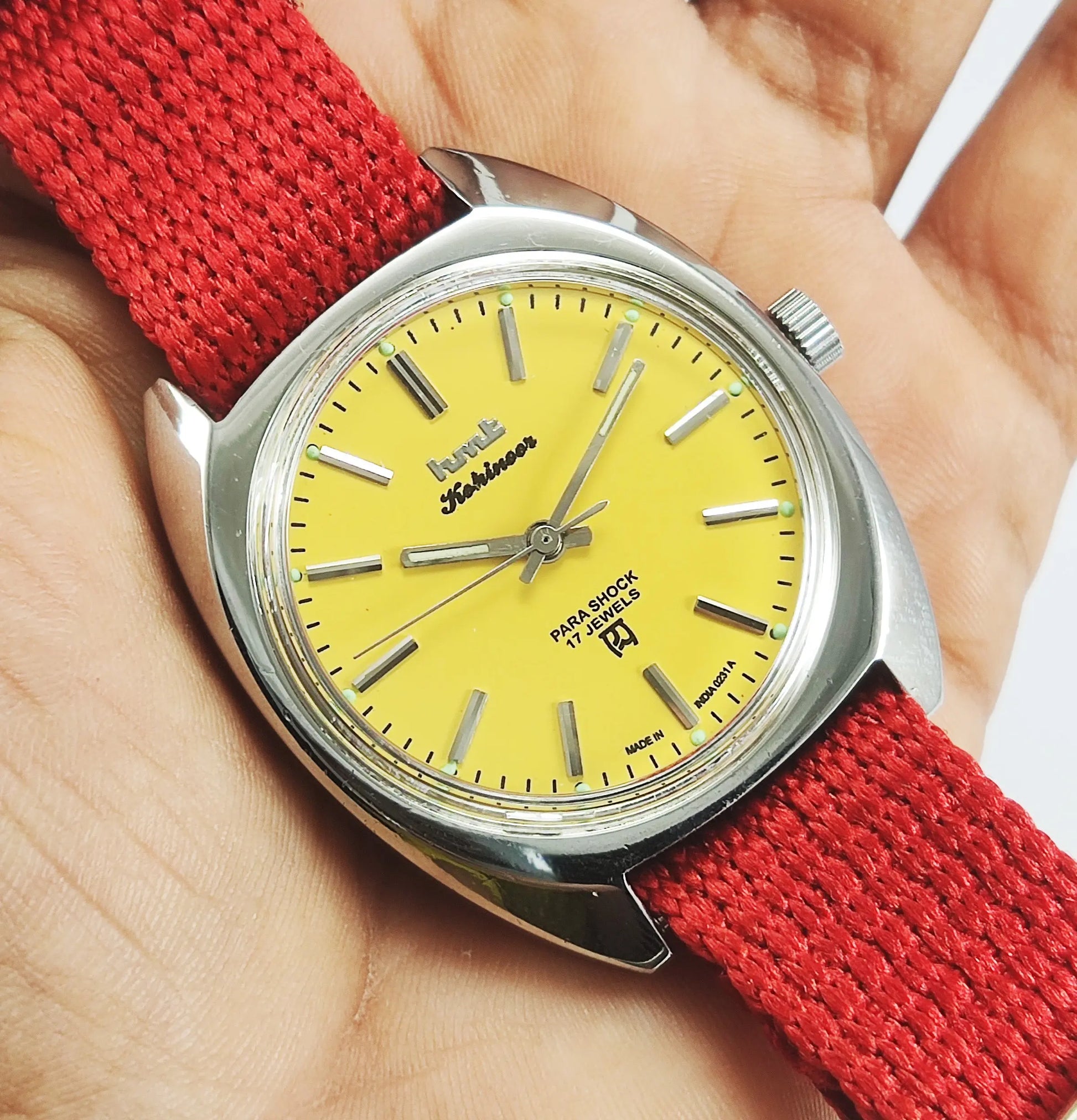 HMT Kohinoor Para Shock 17 Jewels Sun Yellow Dial Mechanical Hand winding Men's Wrist Watch Discover-Diamonds