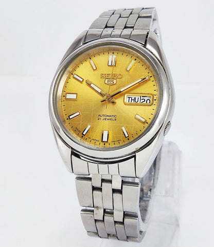 Seiko 5 Mechanical Automatic-7S26B Analog 21 Jewels Day Date Golden Dial Men's Wrist Watch - Discover-Diamonds