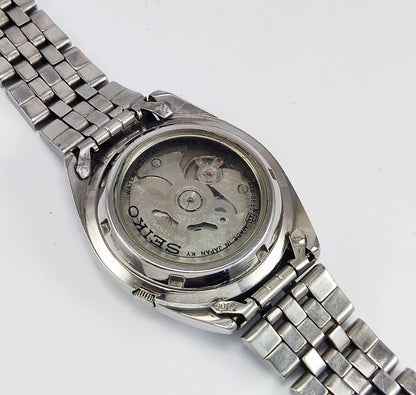 Seiko 5 Mechanical Automatic-7S26B Analog 21 Jewels Day Date Golden Dial Men's Wrist Watch - Discover-Diamonds