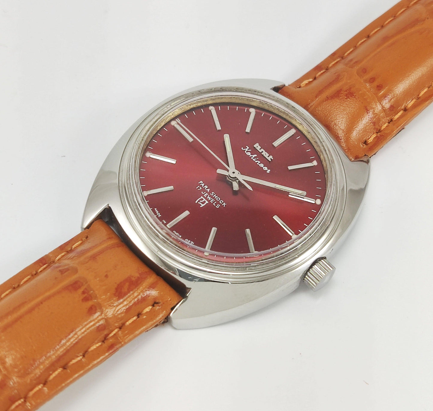 HMT Kohinoor Para Shock 17 Jewels Maroon Red Dial Mechanical Hand winding Men's Wrist Watch - Discover-Diamonds