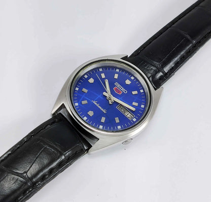 Seiko 5 Automatic-7019A Analog Blue Dial 21 Jewels Analog Day Date Men's Mechanical Watch - Discover-Diamonds