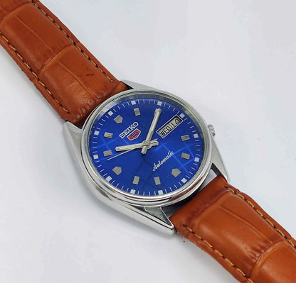 Seiko 5 Automatic-7009A Analog 17 Jewels Analog Day Date Blue Dial Men's Mechanical Watch - Discover-Diamonds