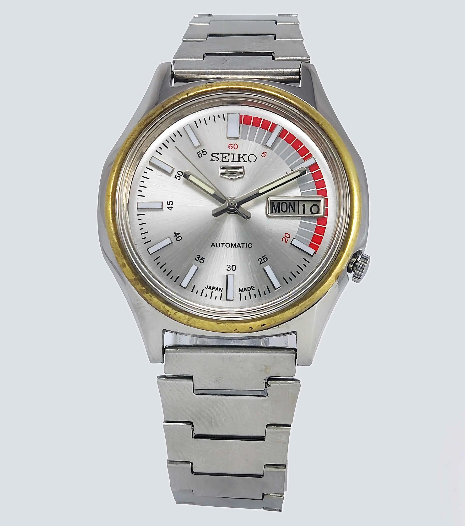 Seiko 5 Automatic-7009A Silver Dial 17 Jewels Day Date Men's Mechanical Watch - Discover-Diamonds