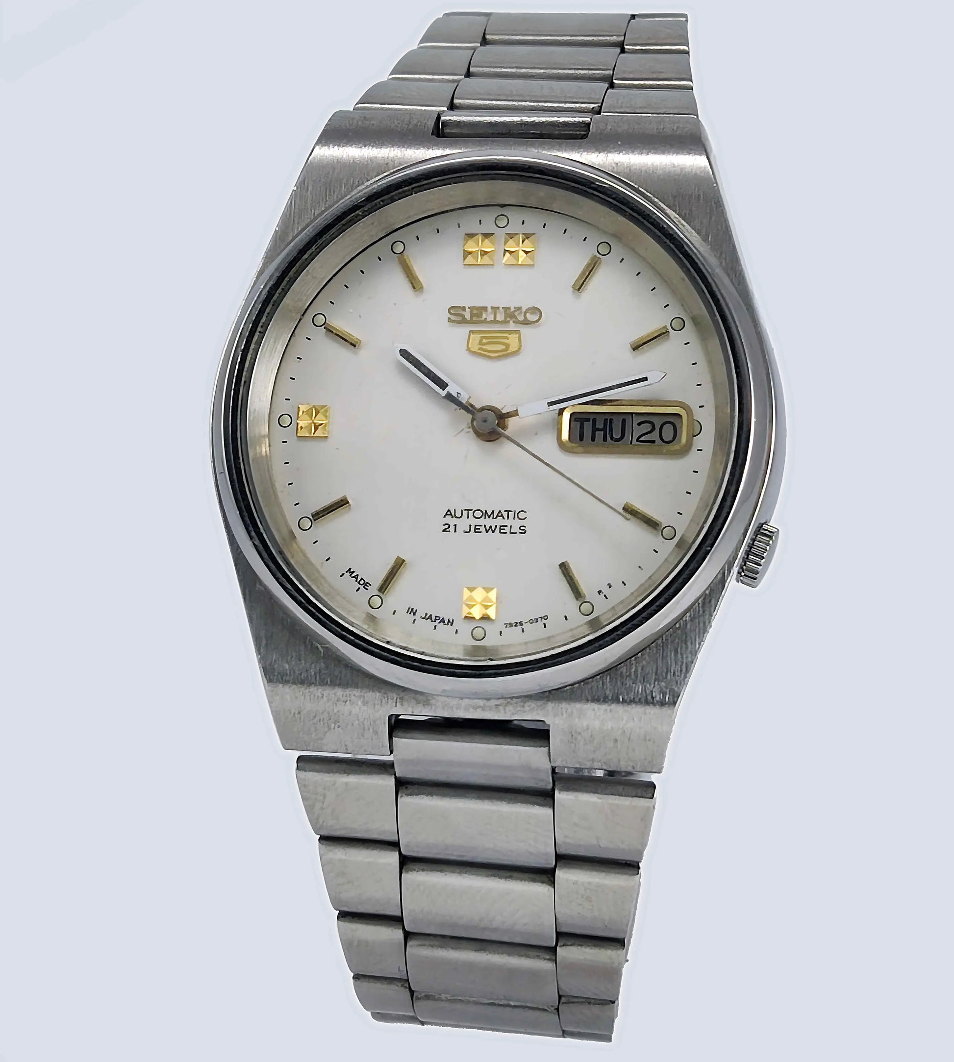 Seiko 5 Automatic-7009A Off-White Dial 17 Jewels Transparent Back Day Date Men's Mechanical Watch - Discover-Diamonds