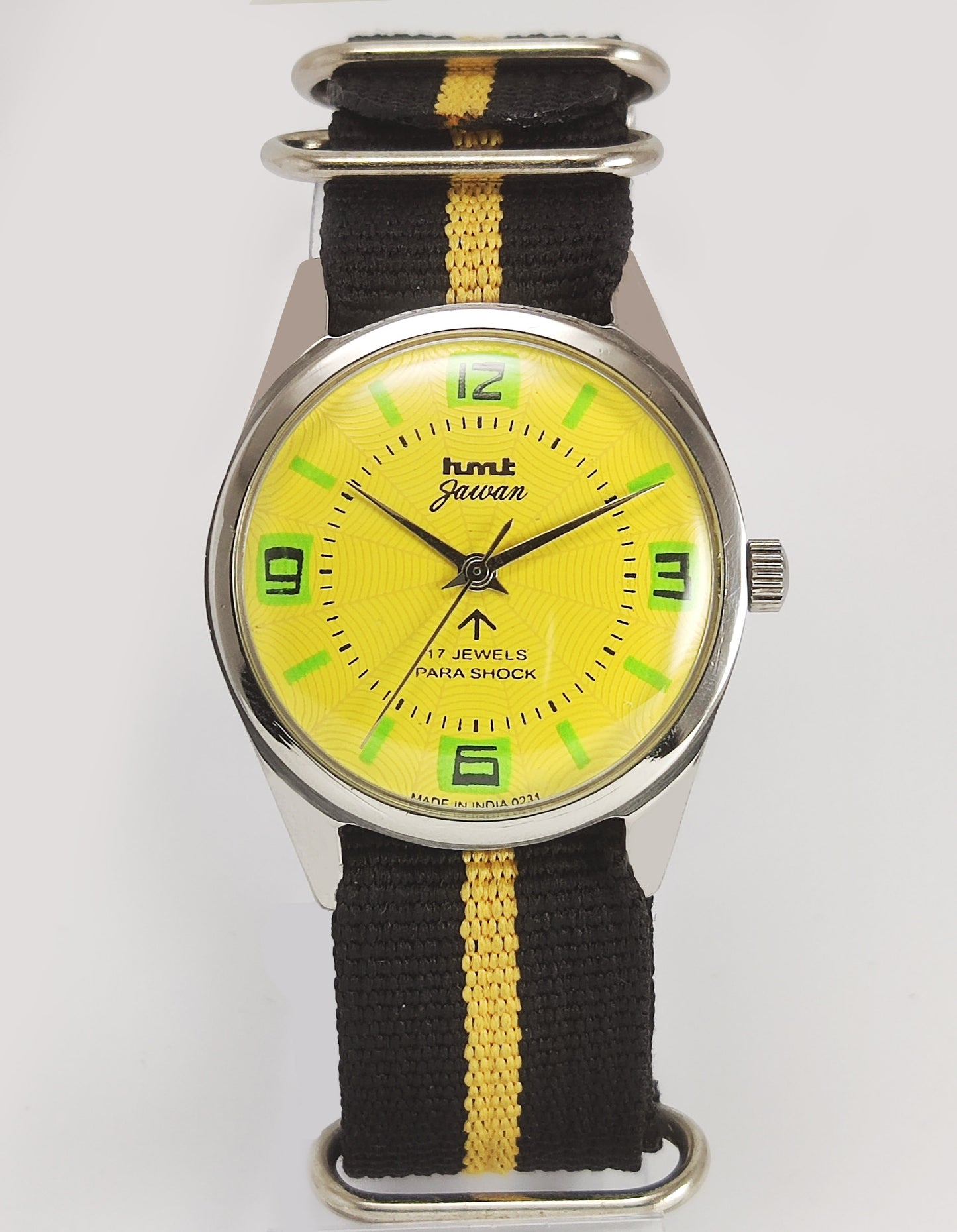 HMT Jawan Para Shock 17 Jewels Yellow Dial Mechanical Hand winding Men's Wrist Watch - Discover-Diamonds