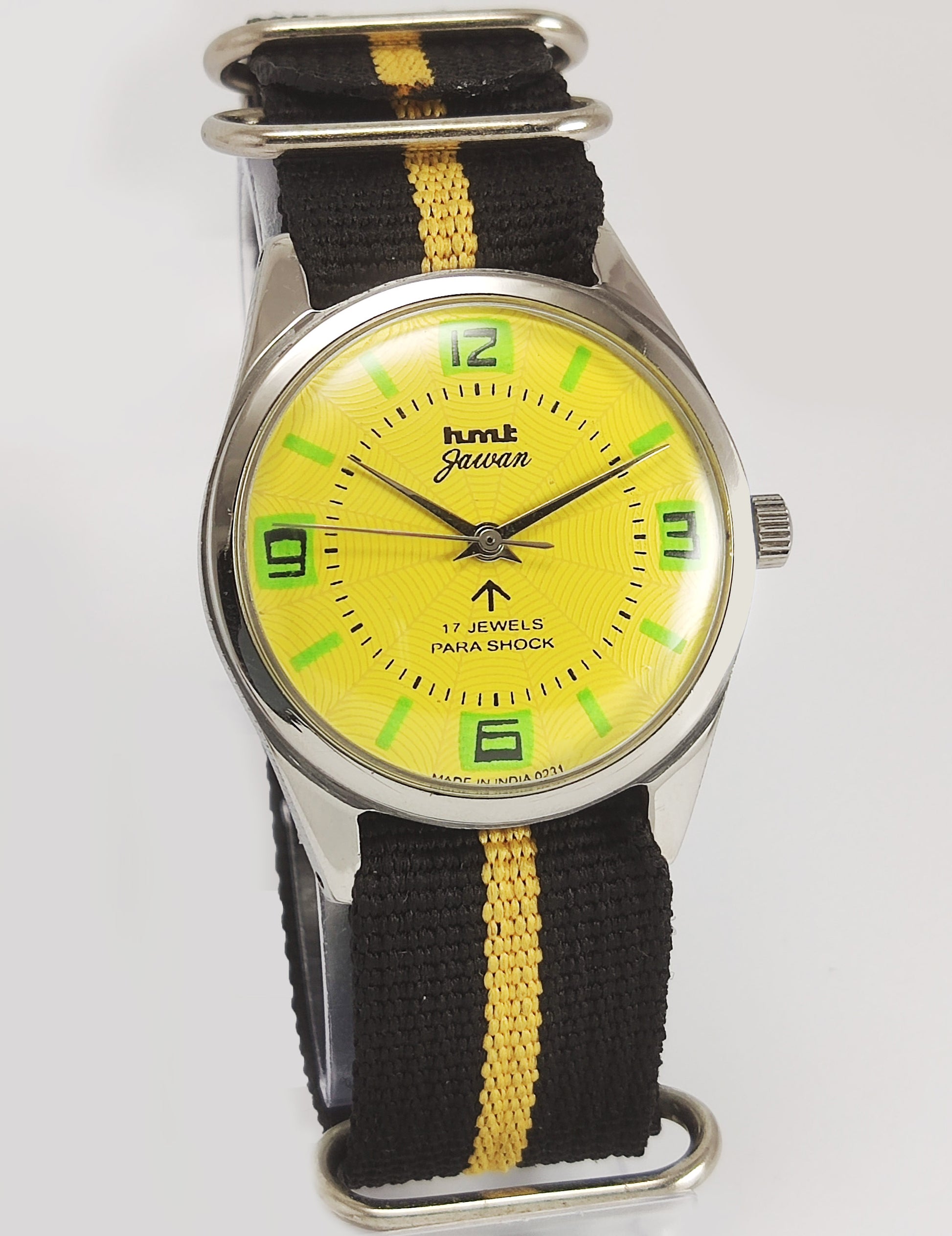 HMT Jawan Para Shock 17 Jewels Yellow Dial Mechanical Hand winding Men's Wrist Watch - Discover-Diamonds