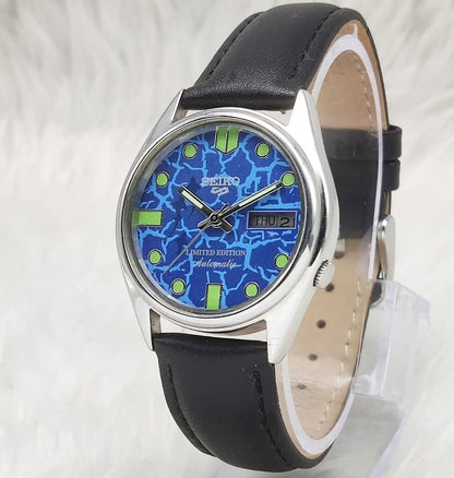 Seiko 5 7009A Automatic Blue Dial Day Date Features 17 Jewels Men's Watch