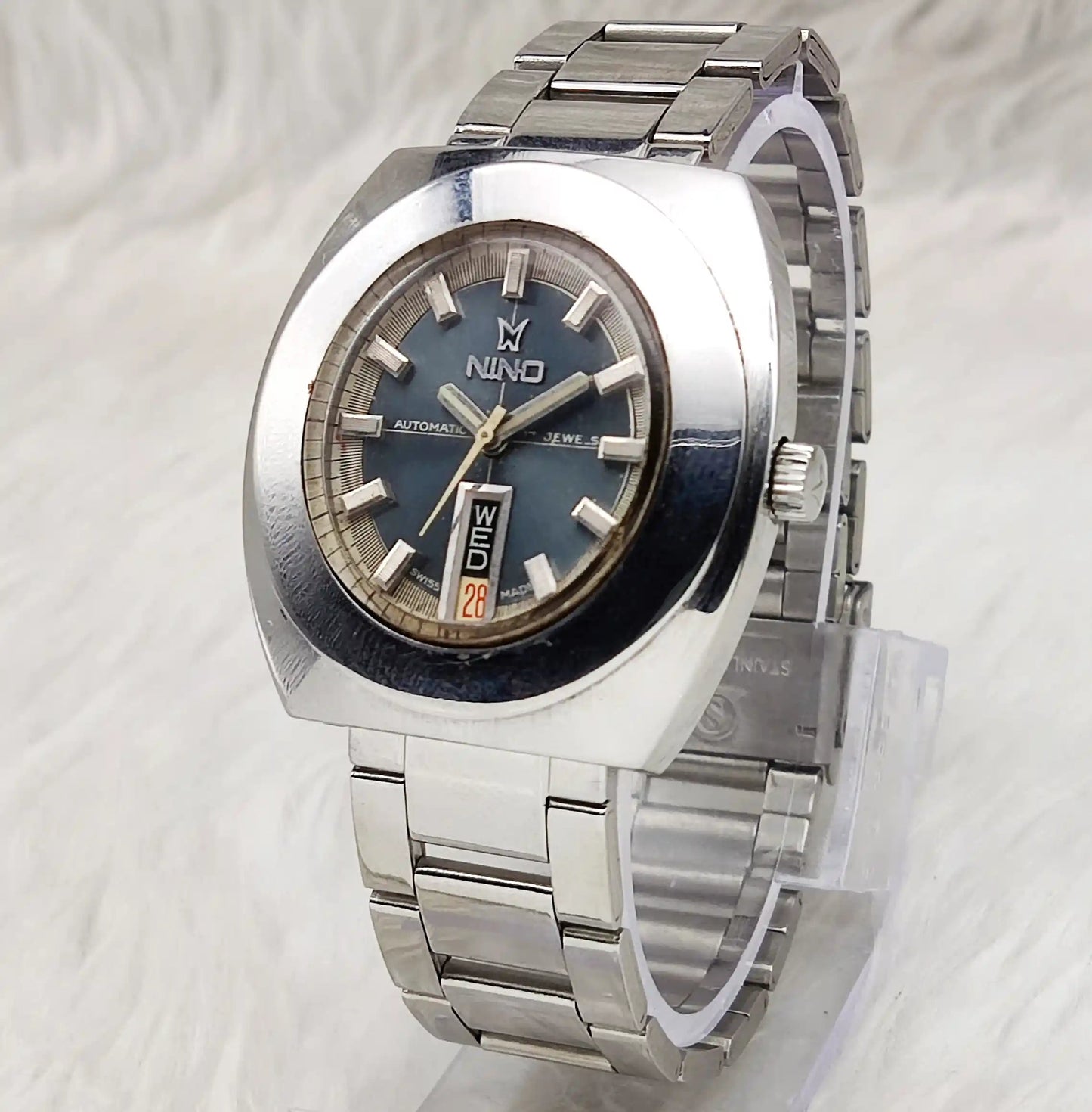 Nino Automatic 17 Jewels Gray Dial Stick Indices 2066 Discover-Diamonds Physical