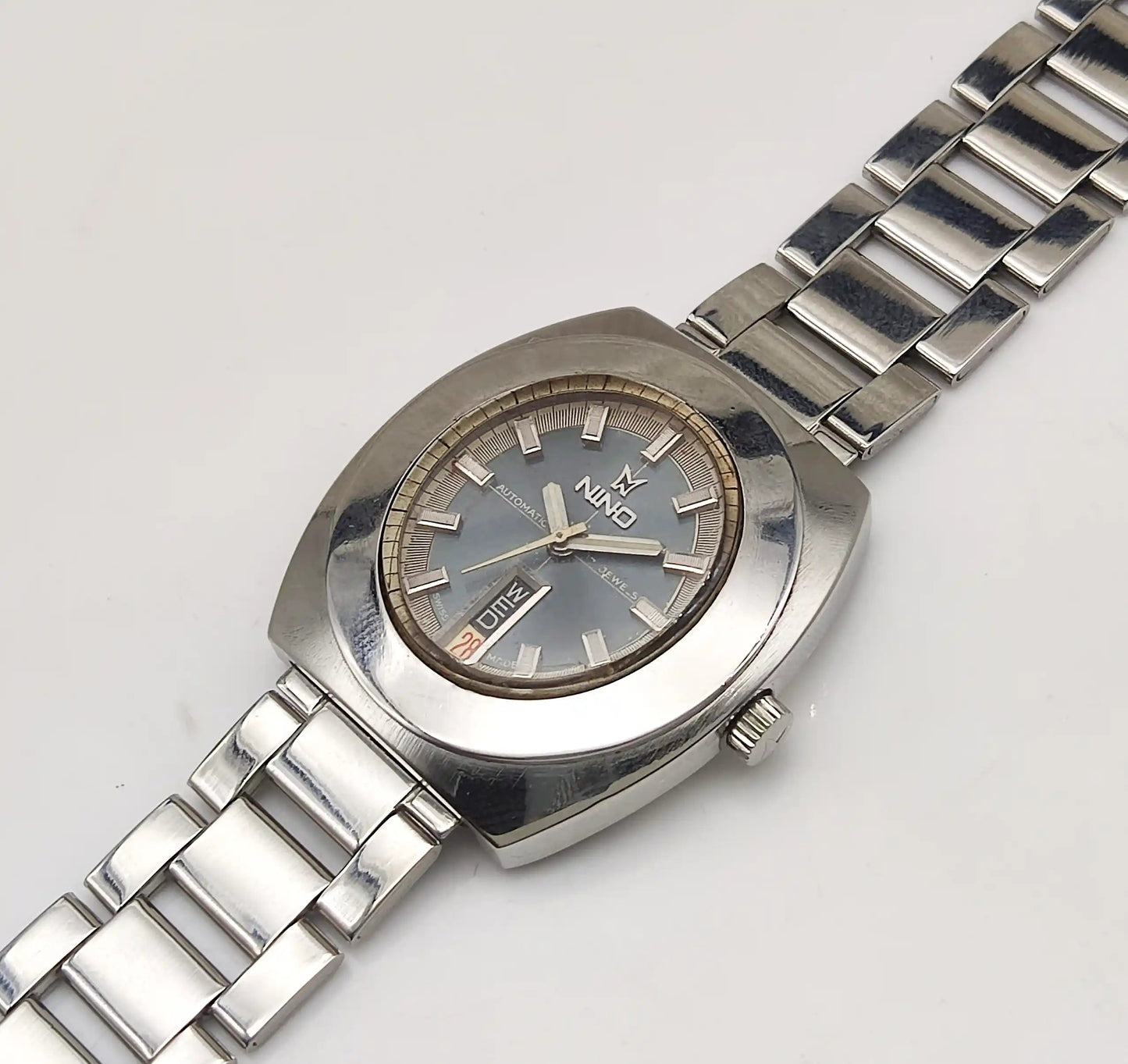 Nino Automatic 17 Jewels Gray Dial Stick Indices 2066 Discover-Diamonds Physical