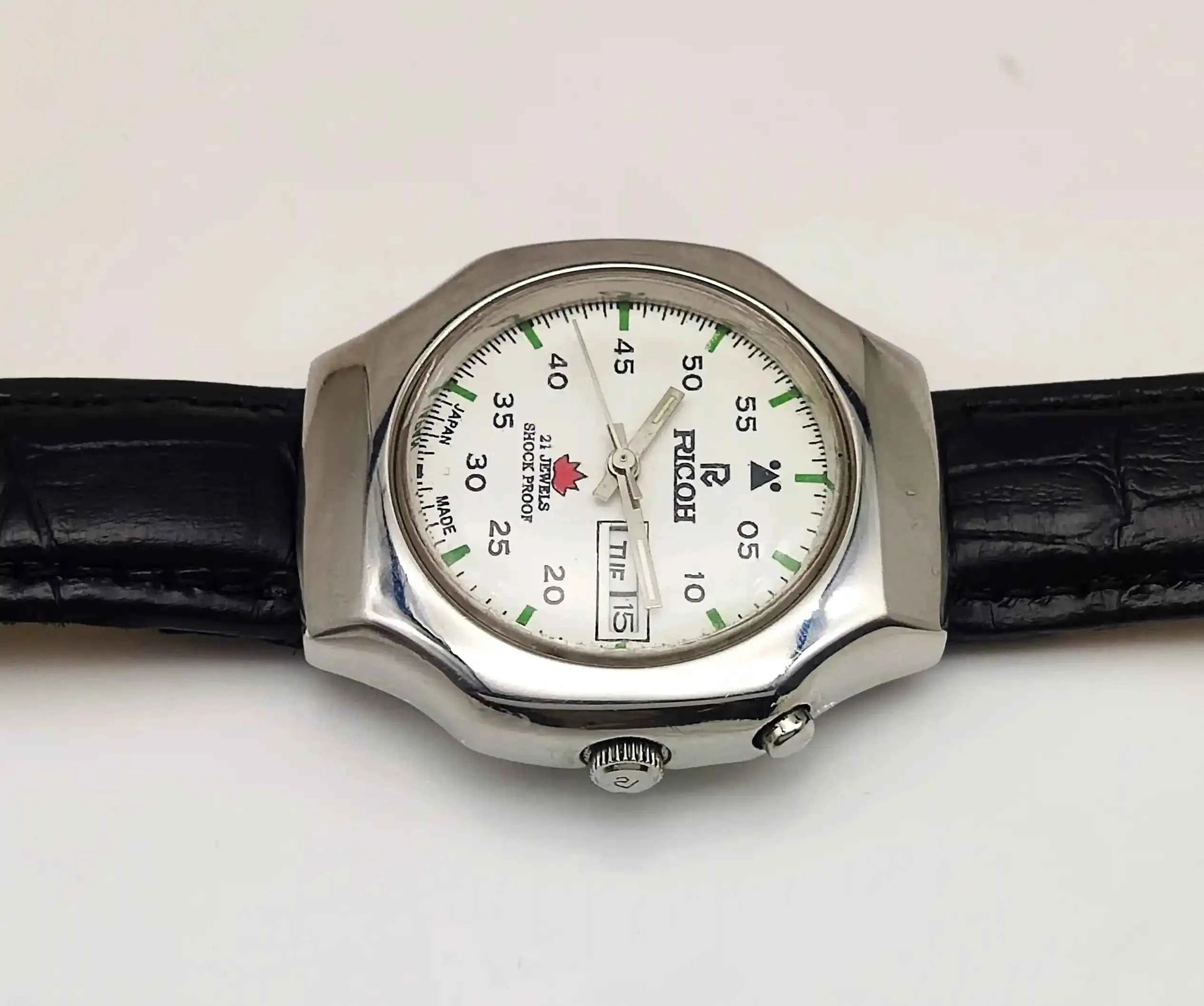 Ricoh White Dial 21 Jewels Shock Proof English Numerals Day Date Automatic Watch