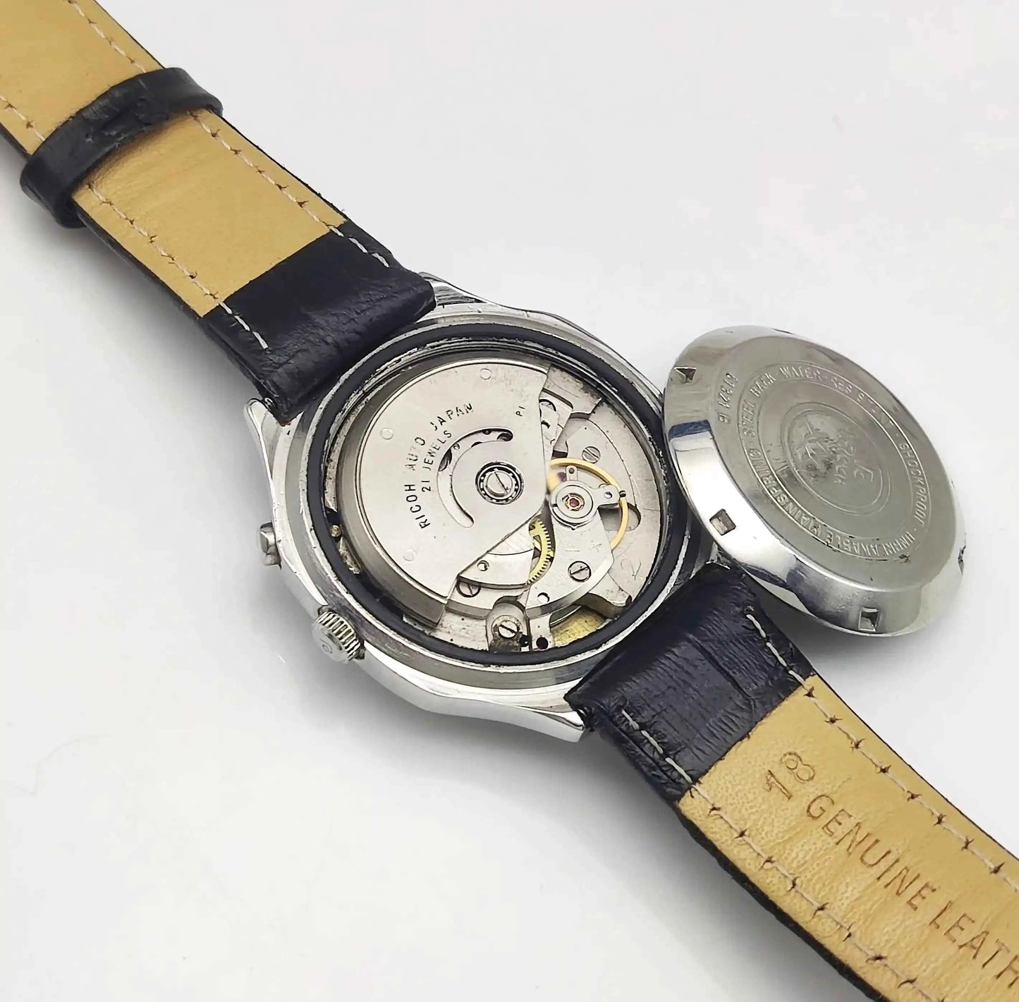Ricoh White Dial 21 Jewels Shock Proof English Numerals Day Date Automatic Watch