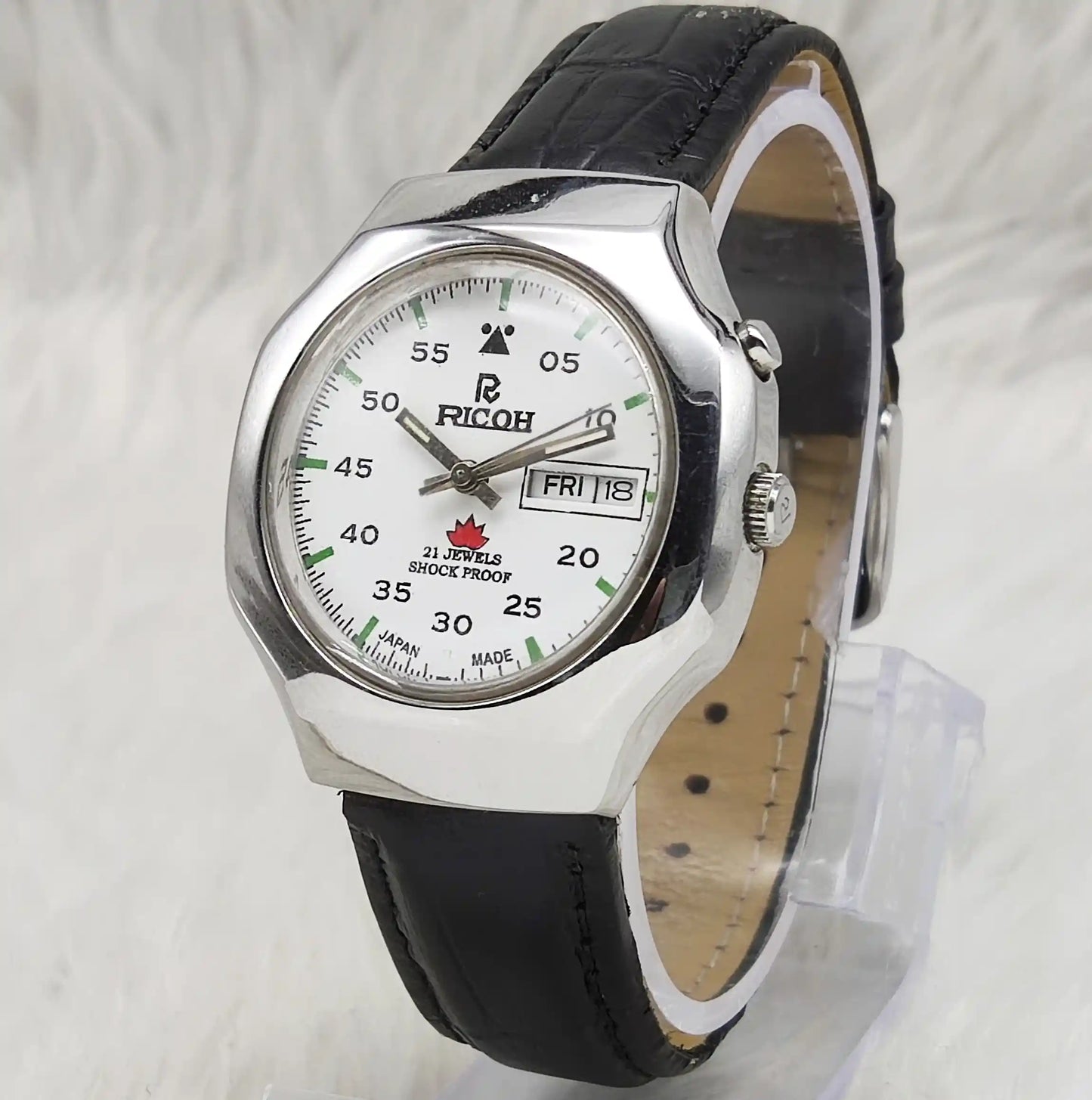 Ricoh Men's Watch - Automatic White Dial, 21 Jewels, Shock Proof, English Numerals, Day Date Feature
